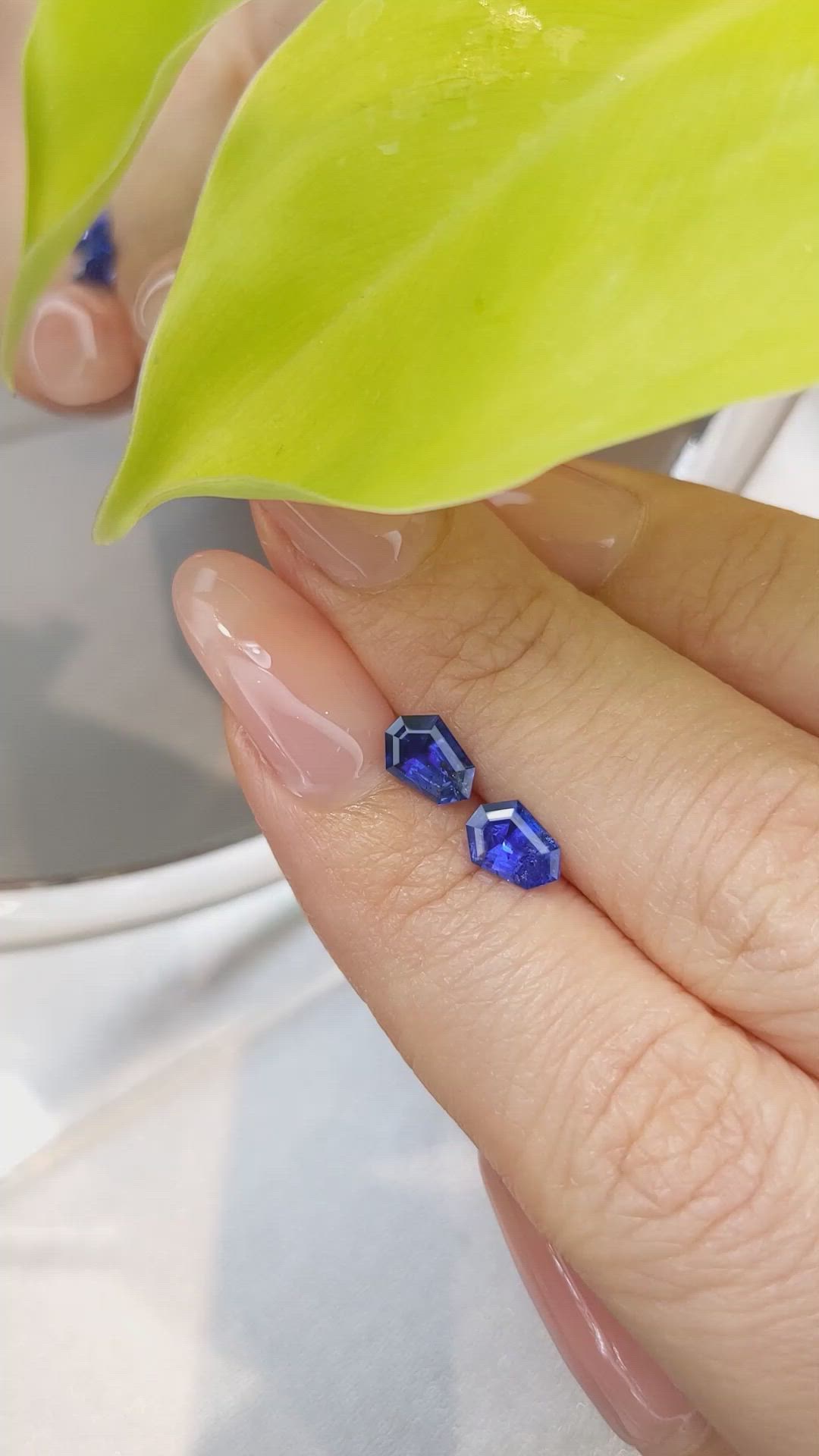 1.45&nbsp;Ct.Tw.Total Carat Weight Blue Sapphire Pair from Ceylon (Sri Lanka) Size Video