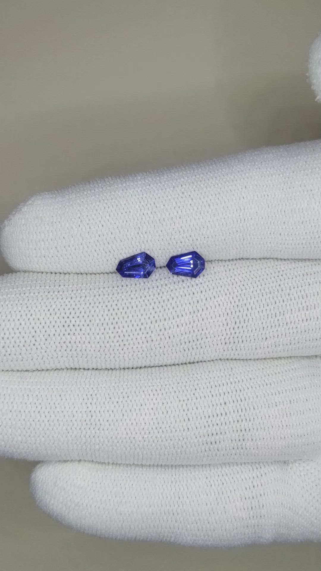 1.08 Ct.Tw.Total Carat Weight Blue Sapphire Pair from Ceylon (Sri Lanka) Size Video