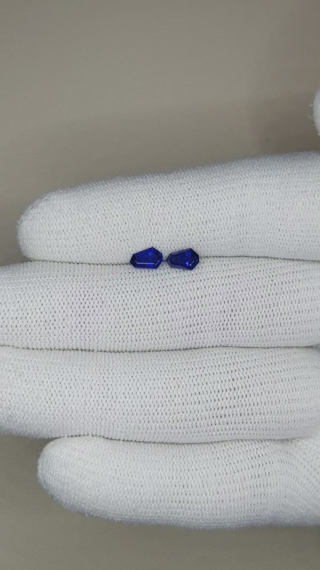 0.83&nbsp;Ct.Tw.Total Carat Weight Blue Sapphire Pair from Ceylon (Sri Lanka) Size Video
