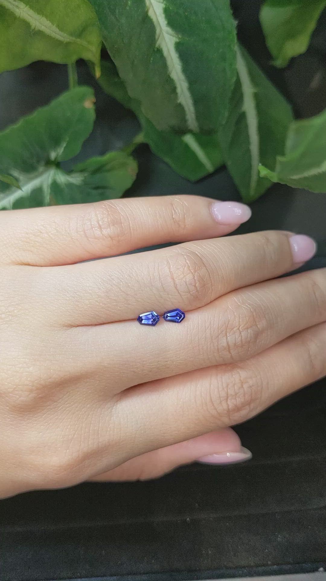 0.59&nbsp;Ct.Tw.Total Carat Weight Blue Sapphire Pair from Ceylon (Sri Lanka) Size Video