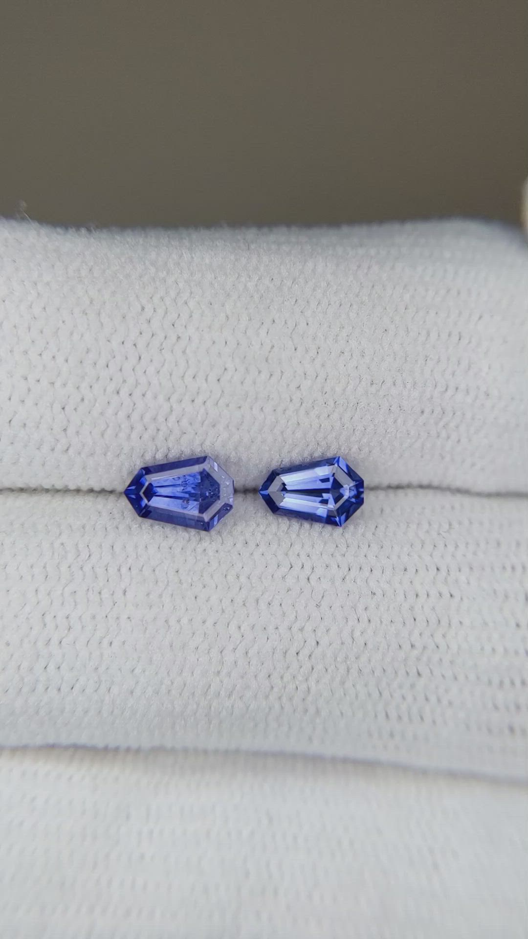 0.90 Ct.Tw.Total Carat Weight Blue Sapphire Pair from Ceylon (Sri Lanka) Size Video
