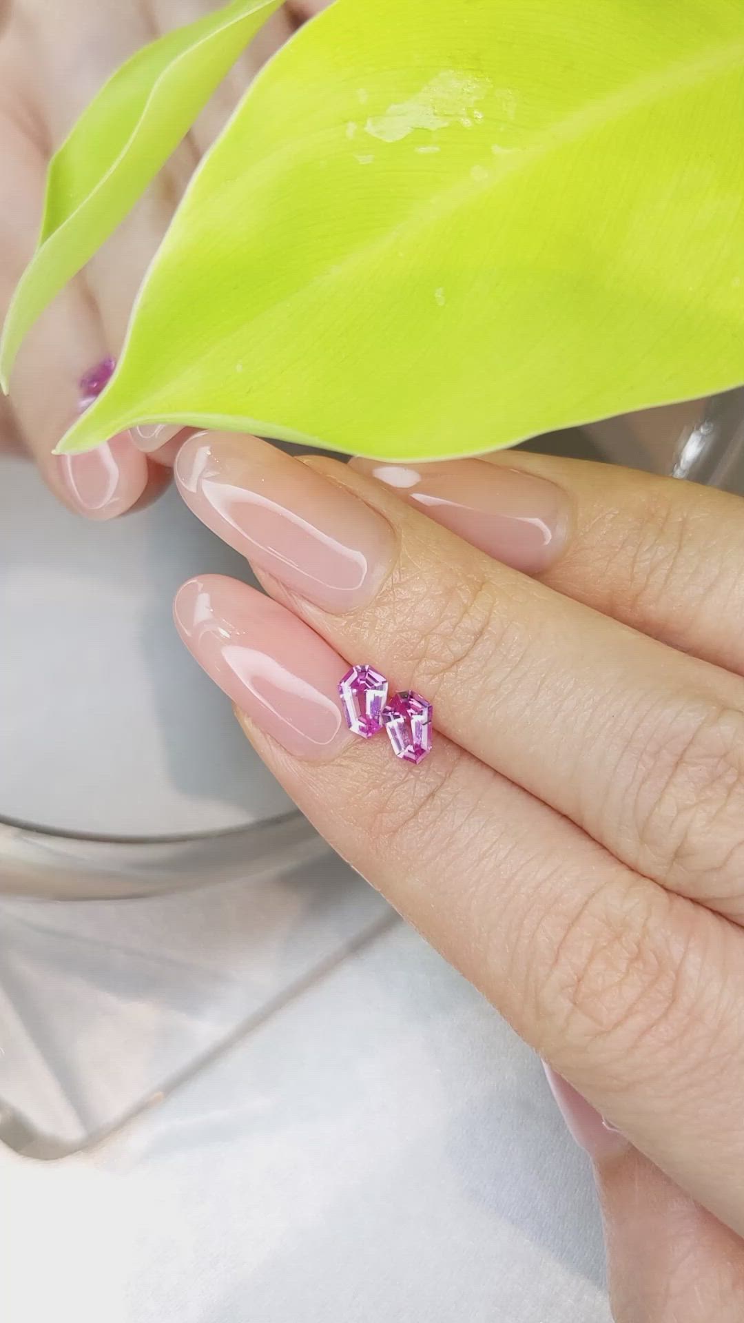 0.95&nbsp;Ct.Tw.Total Carat Weight Pink Sapphire Pair from Ceylon (Sri Lanka) Size Video