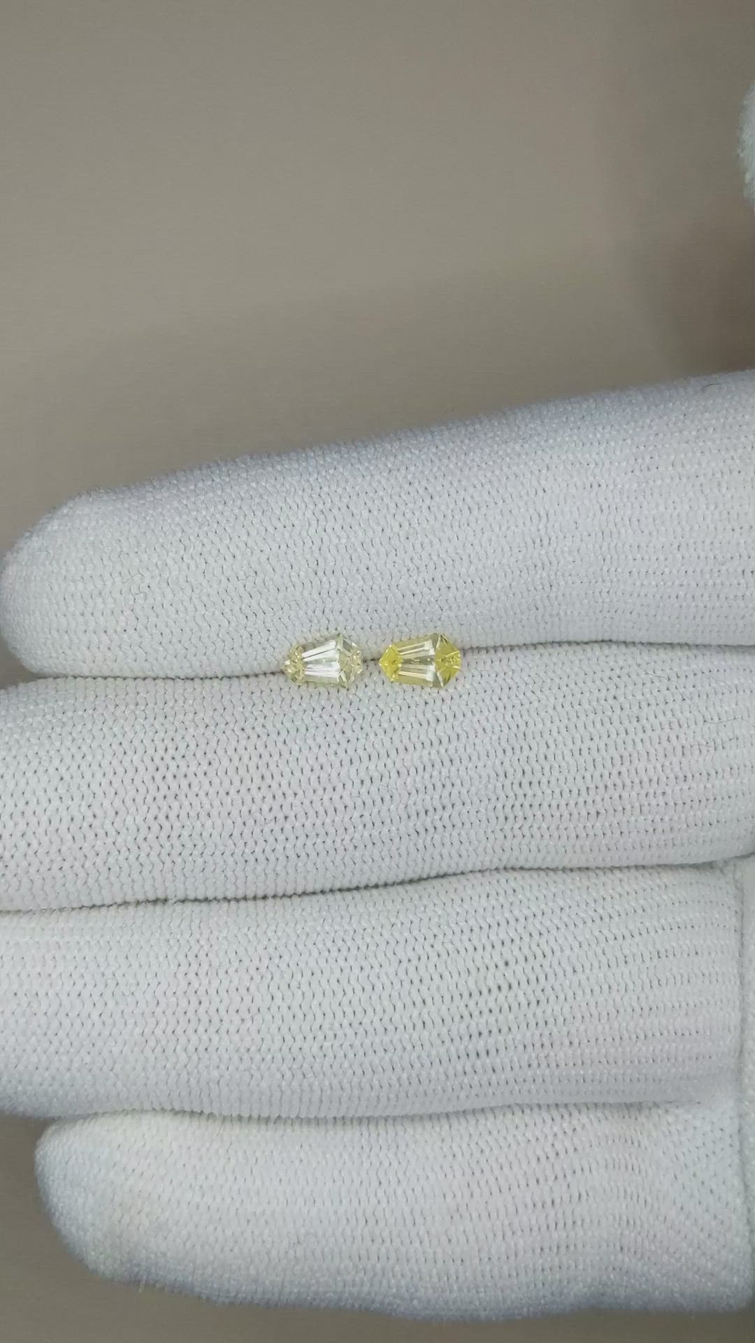 0.92&nbsp;Ct.Tw.Total Carat Weight Yellow Sapphire Pair from Ceylon (Sri Lanka) Size Video