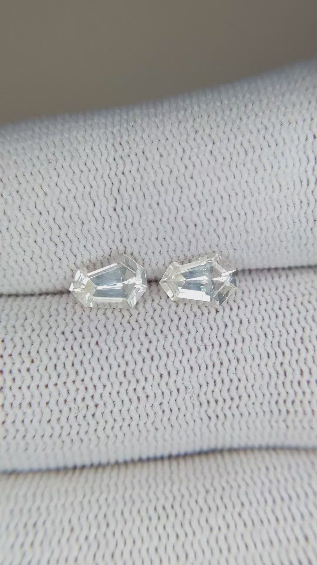1.64 Ct.Tw.Total Carat Weight Yellow Sapphire Pair from Ceylon (Sri Lanka) Size Video