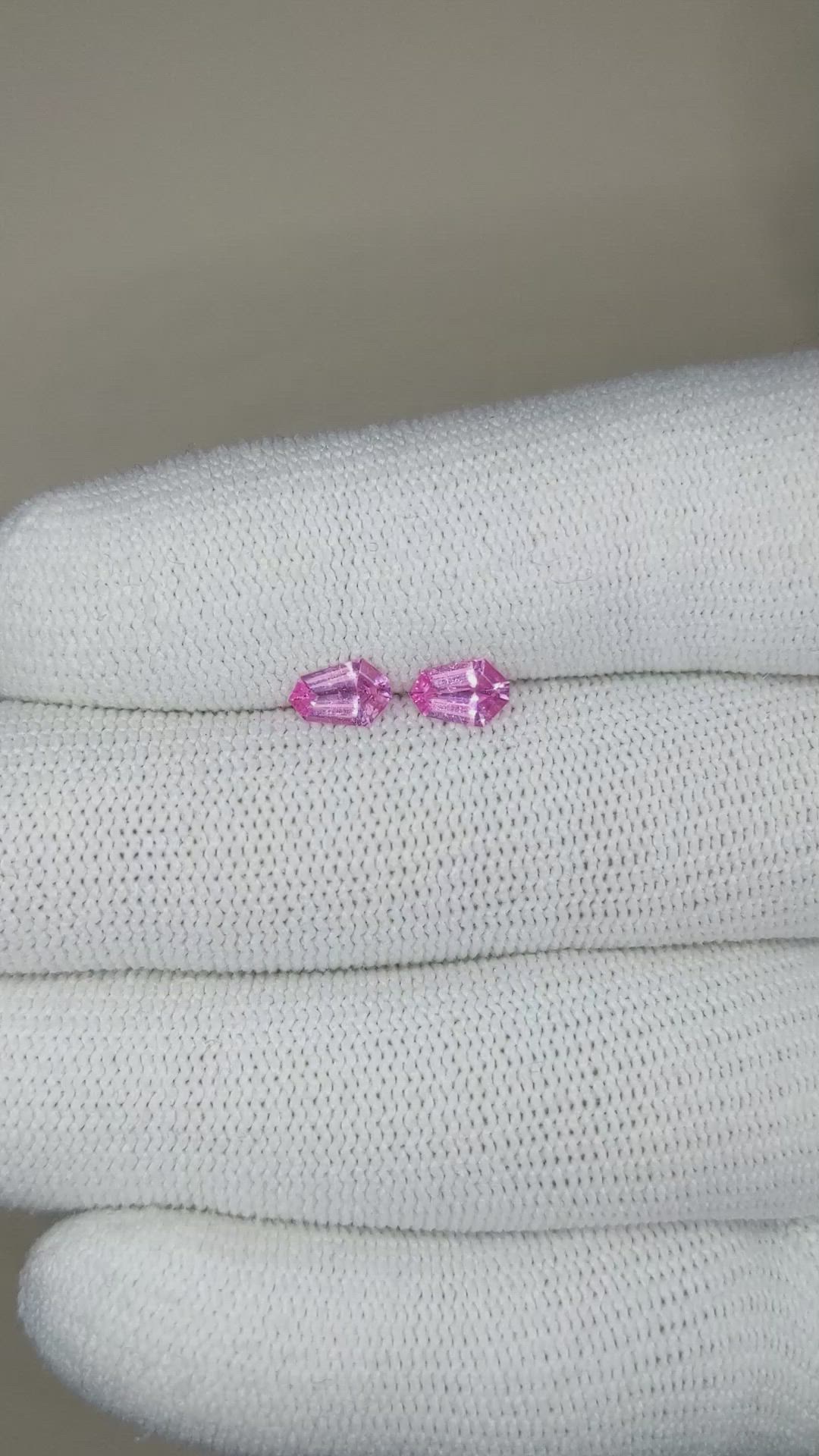 0.72&nbsp;Ct.Tw.Total Carat Weight Pink Sapphire Pair from Ceylon (Sri Lanka) Size Video