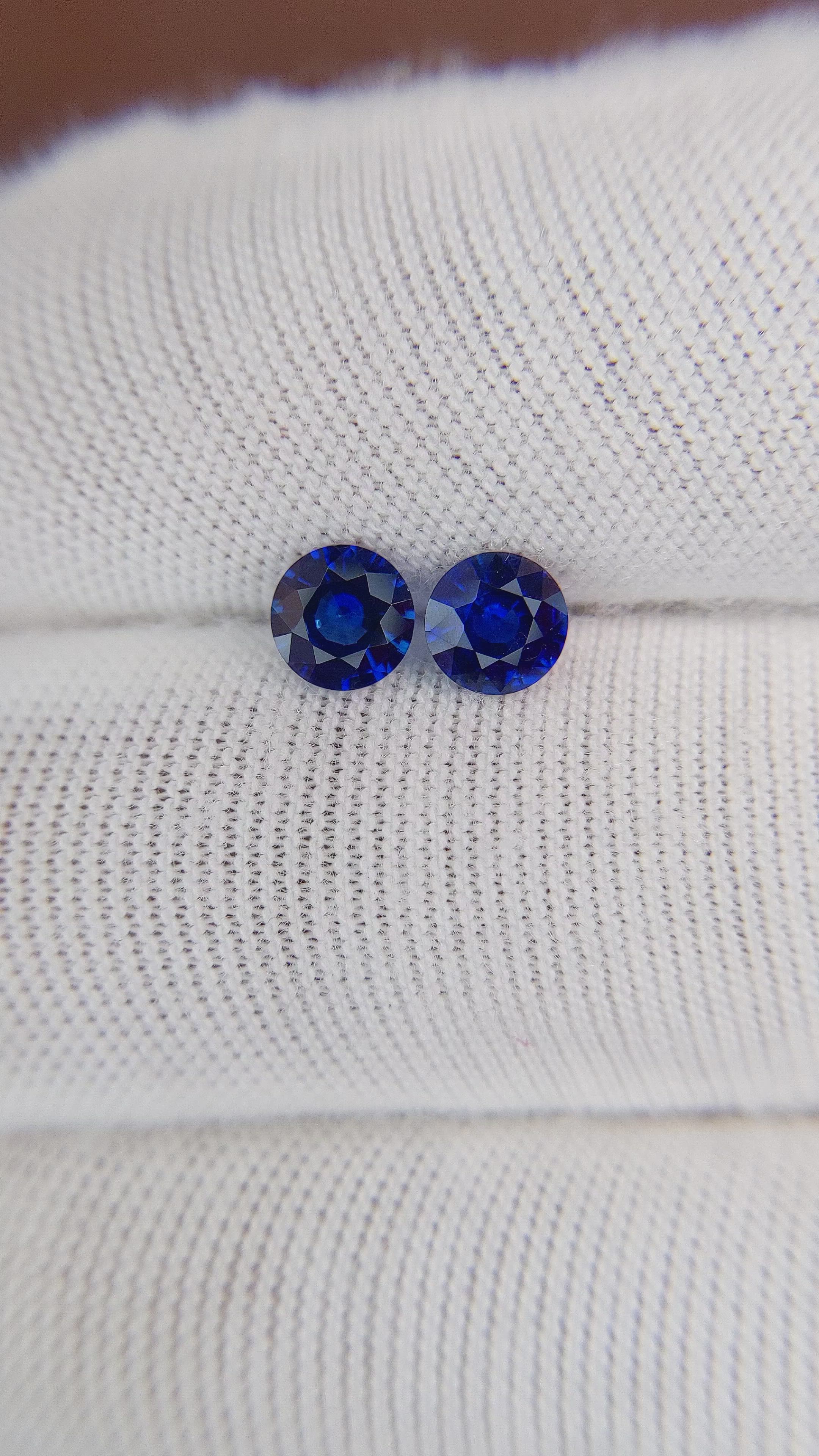 1.08 Ct.Tw.Total Carat Weight Blue Sapphire Pair from Ceylon (Sri Lanka) Size Video