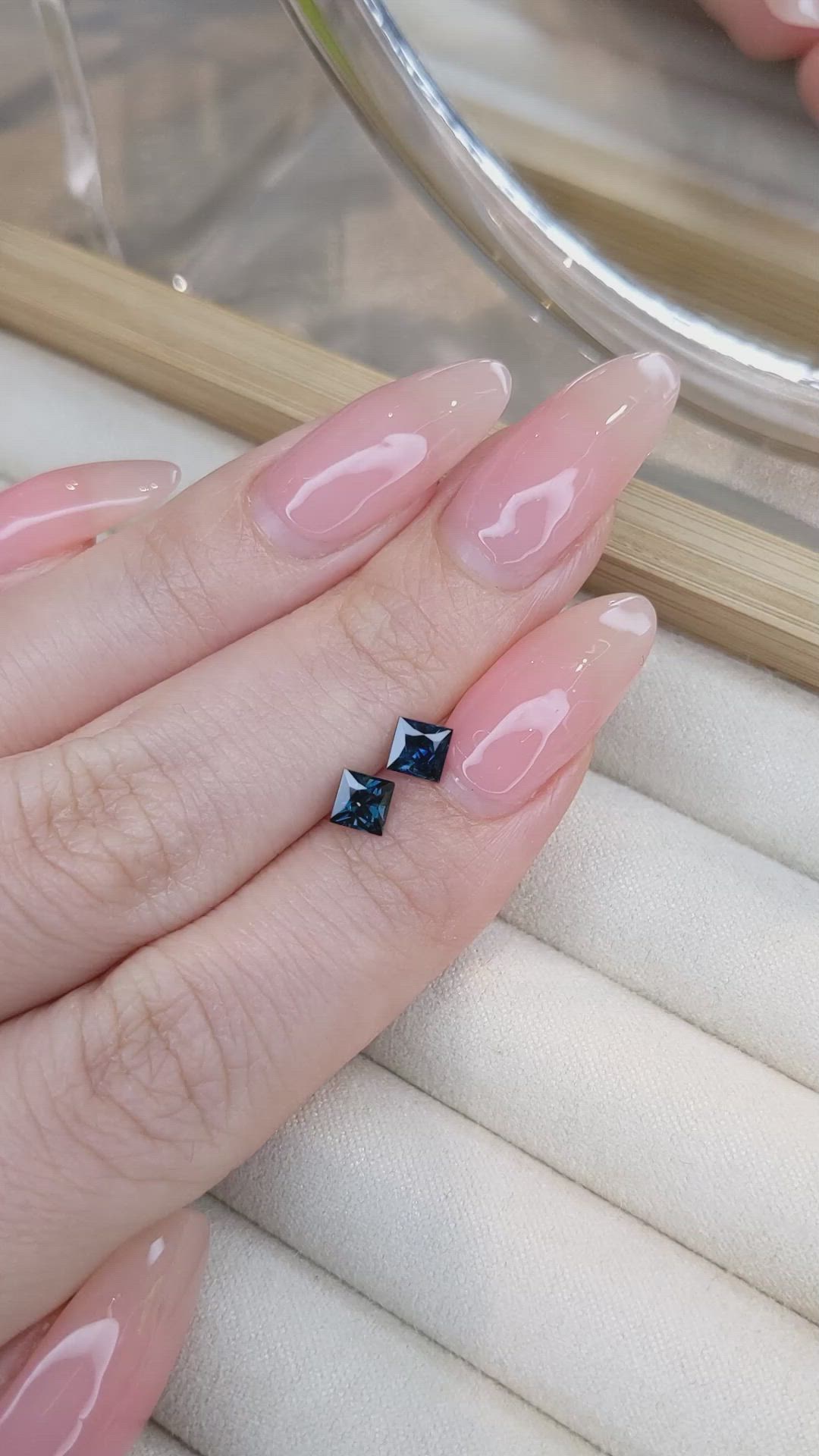 1.00&nbsp;Ct.Tw.Total Carat Weight Blue Sapphire Pair from Ceylon (Sri Lanka) Size Video