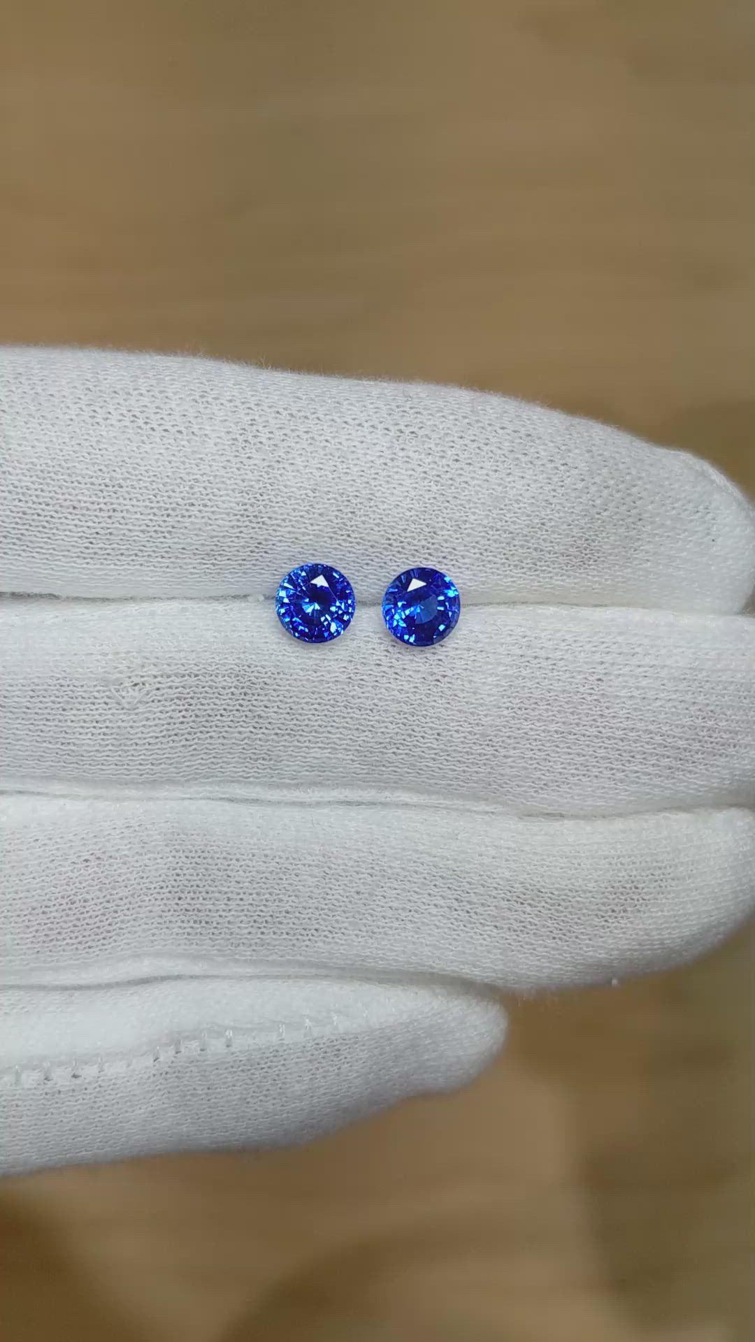 2.28&nbsp;Ct.Tw.Total Carat Weight Blue Sapphire Pair from Ceylon (Sri Lanka) Size Video