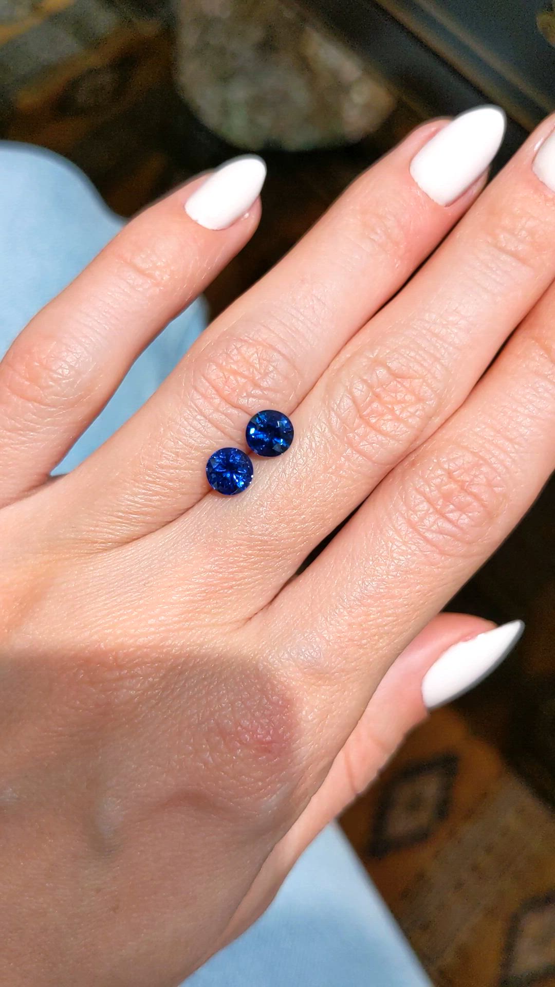 2.04&nbsp;Ct.Tw.Total Carat Weight Blue Sapphire Pair from Ceylon (Sri Lanka) Size Video