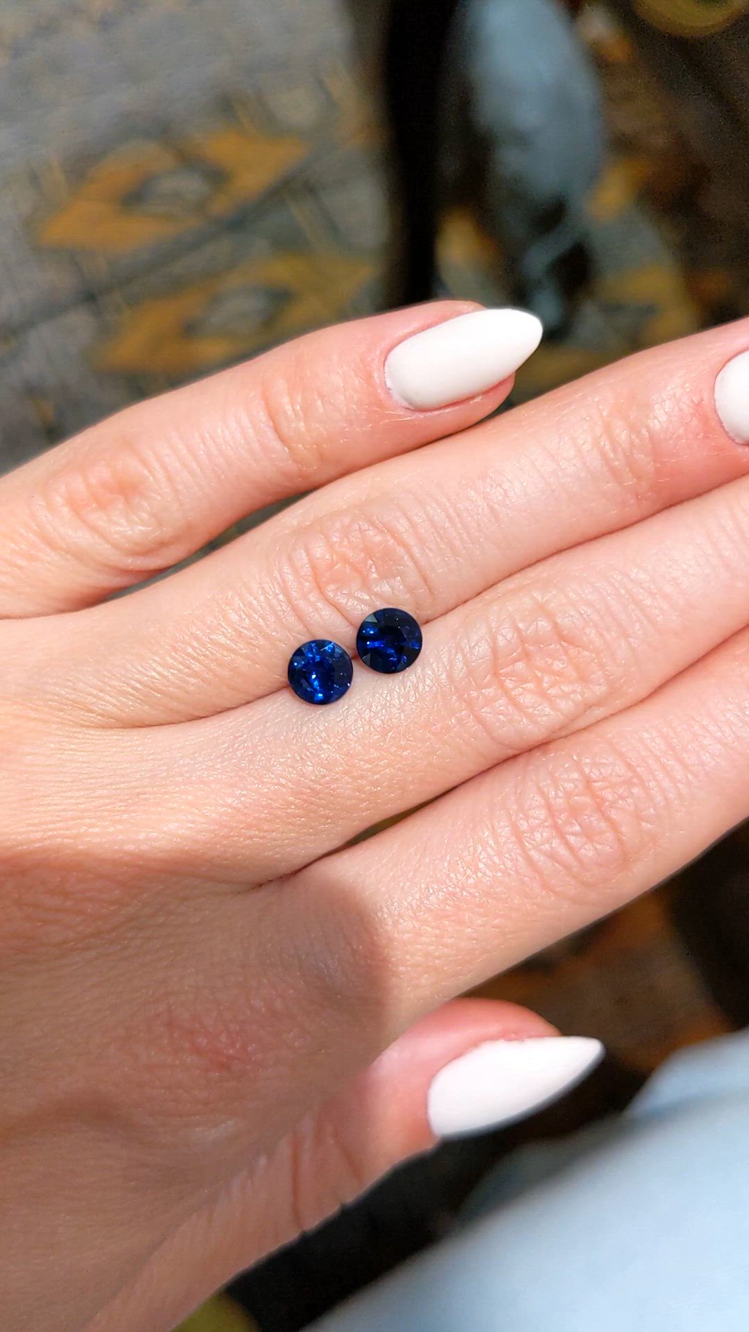 1.87&nbsp;Ct.Tw.Total Carat Weight Blue Sapphire Pair from Ceylon (Sri Lanka) Size Video