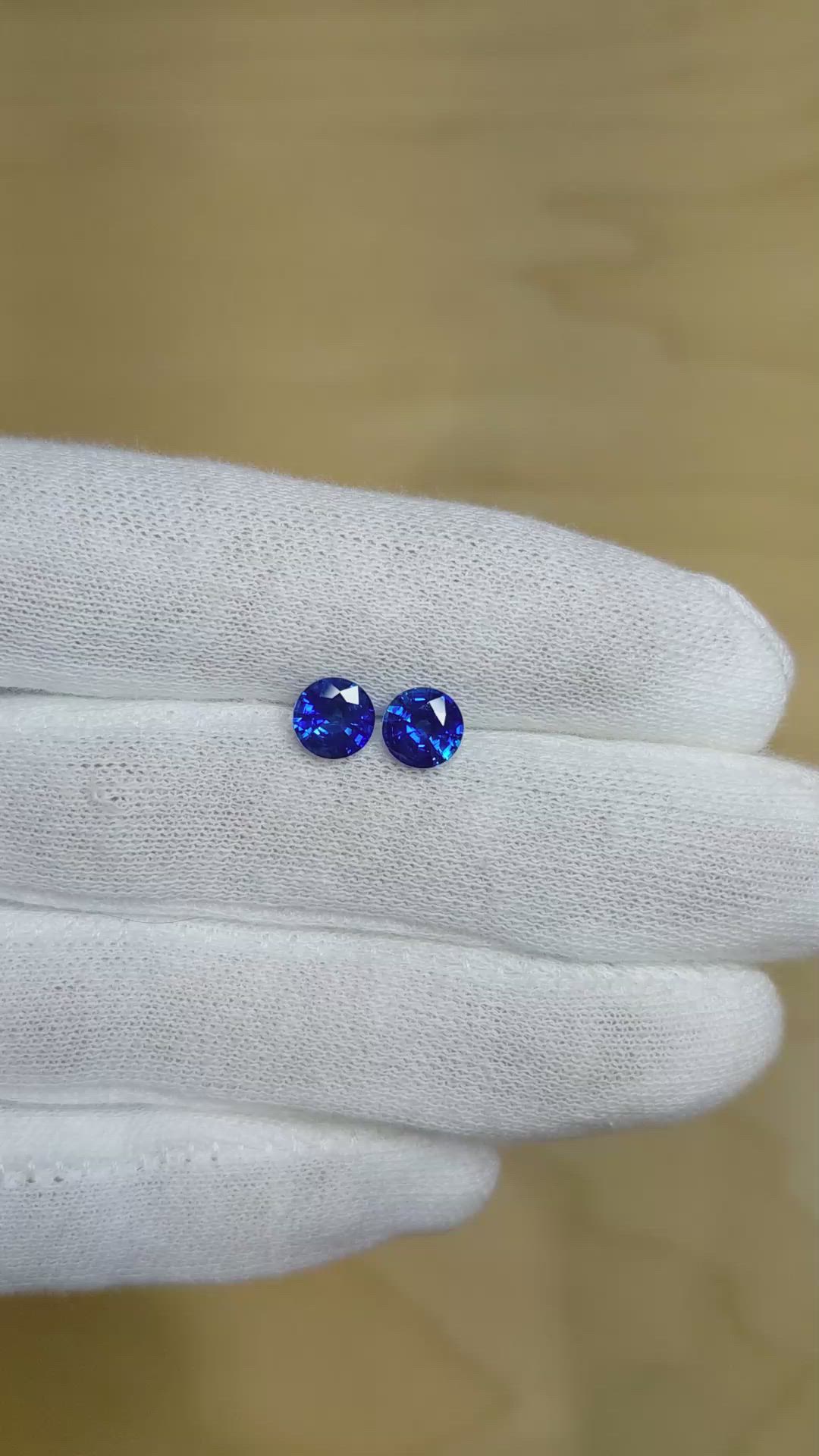 1.97&nbsp;Ct.Tw.Total Carat Weight Blue Sapphire Pair from Ceylon (Sri Lanka) Size Video