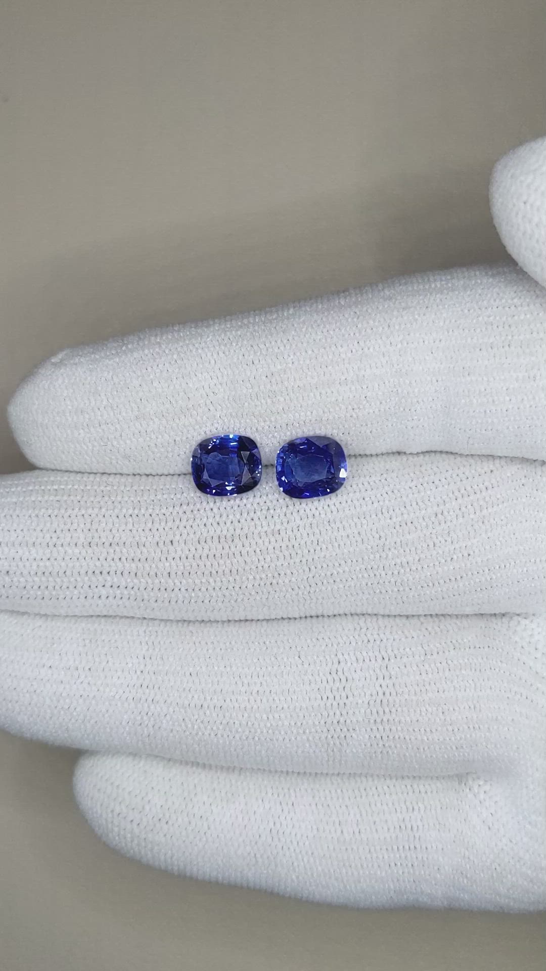 4.02&nbsp;Ct.Tw.Total Carat Weight Blue Sapphire Pair from Madagascar Size Video