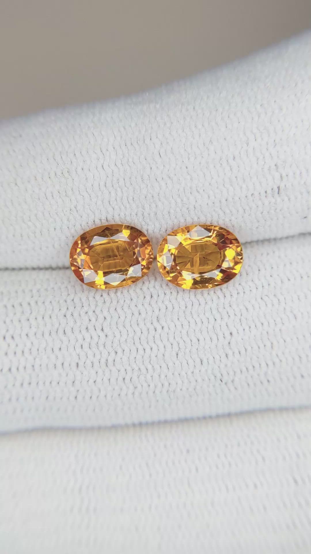 3.22&nbsp;Ct.Tw.Total Carat Weight Yellowish Orange Sapphire Pair from Ceylon (Sri Lanka) Size Video