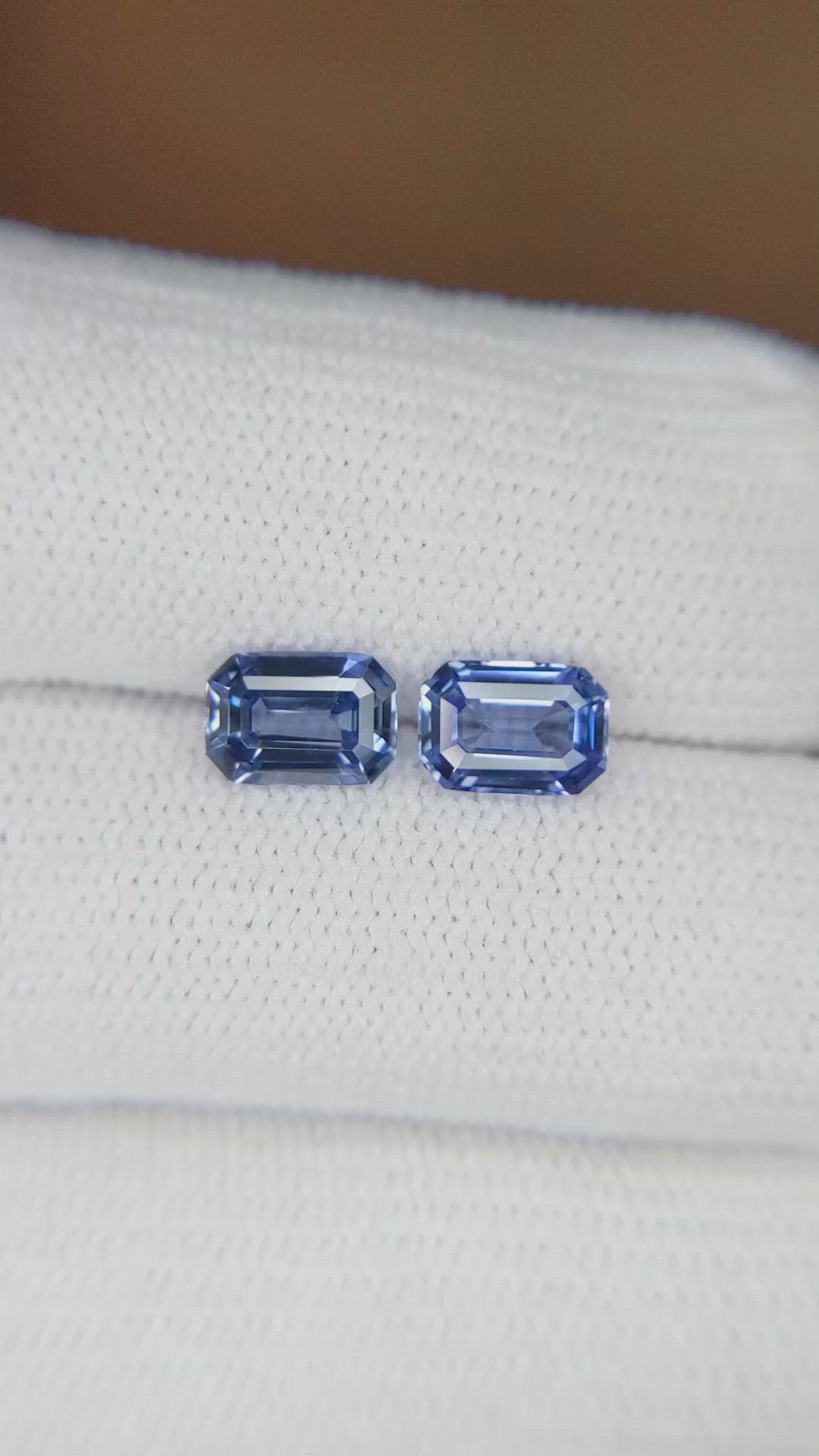 2.07&nbsp;Ct.Tw.Total Carat Weight Blue Sapphire Pair from Ceylon (Sri Lanka) Size Video