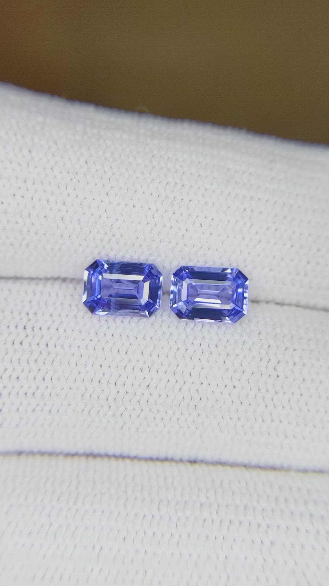 2.11&nbsp;Ct.Tw.Total Carat Weight Blue Sapphire Pair from Ceylon (Sri Lanka) Size Video