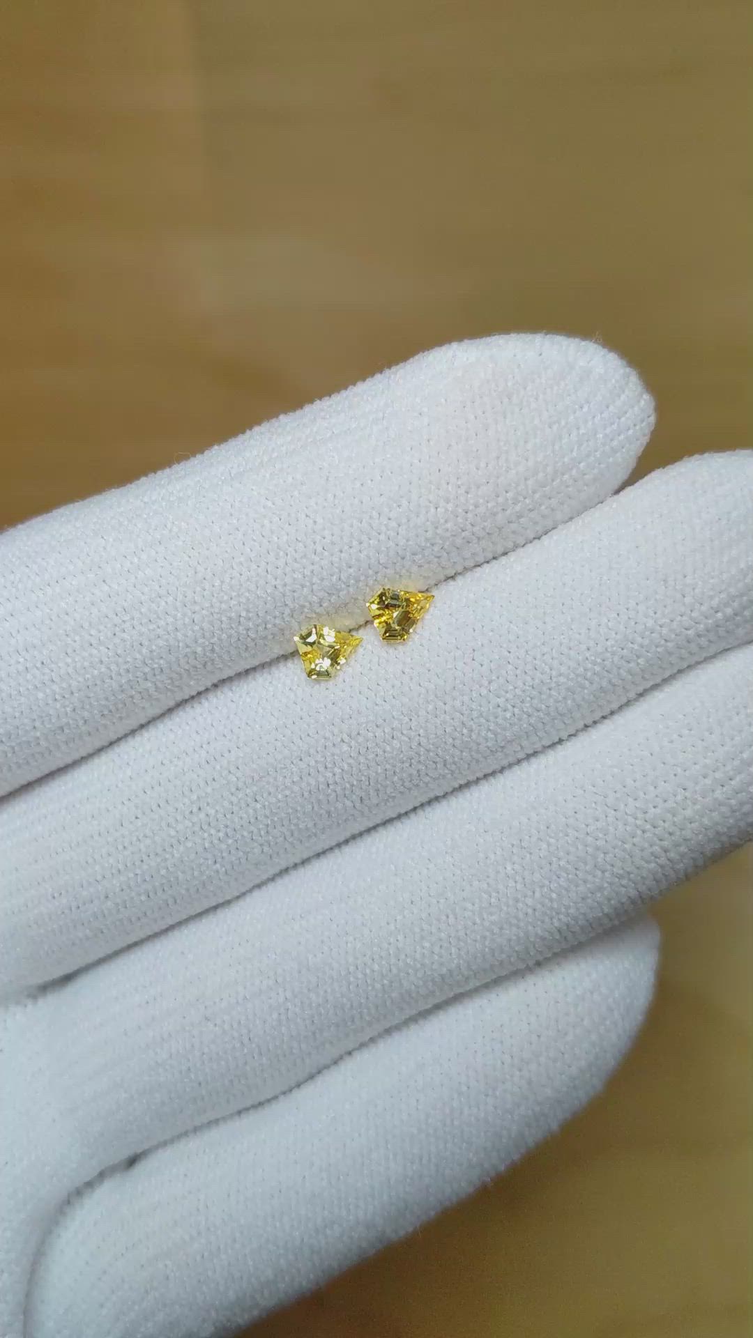 0.56&nbsp;Ct.Tw.Total Carat Weight Yellow Sapphire Pair from Ceylon (Sri Lanka) Size Video