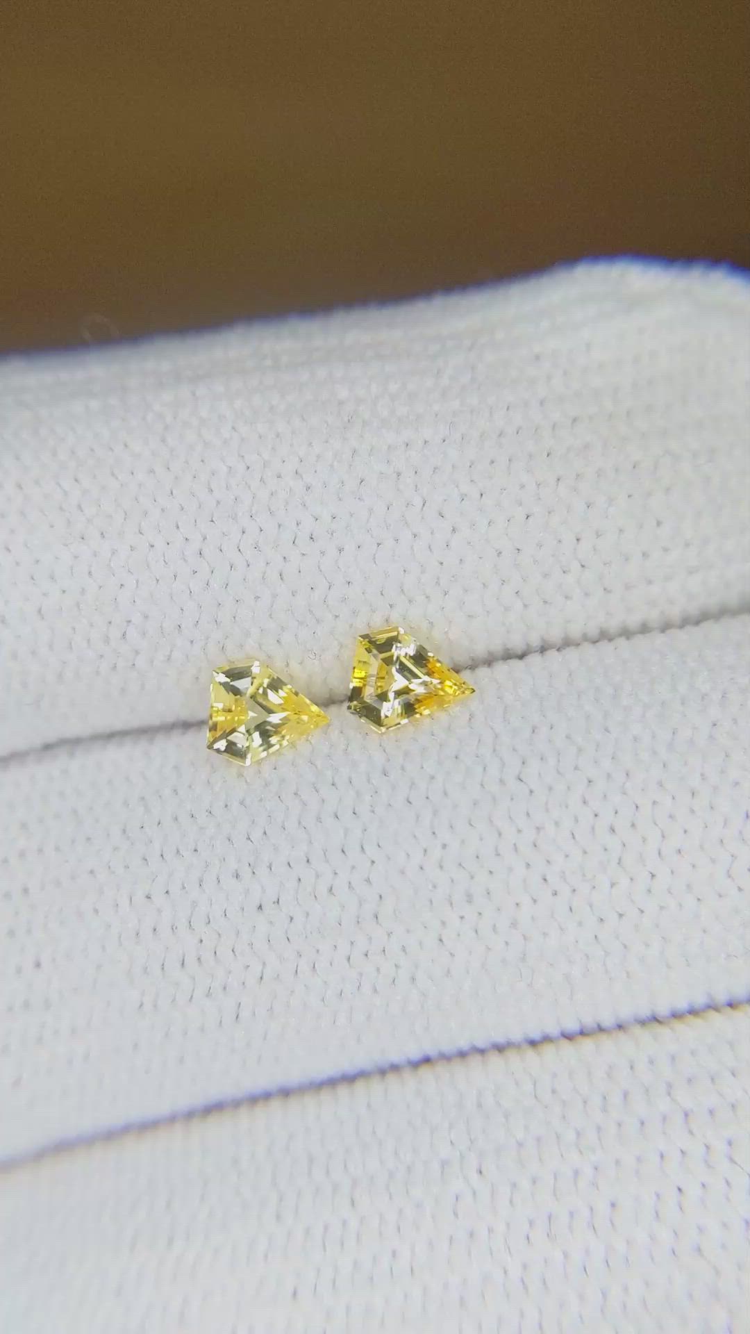 0.56&nbsp;Ct.Tw.Total Carat Weight Yellow Sapphire Pair from Ceylon (Sri Lanka) Size Video