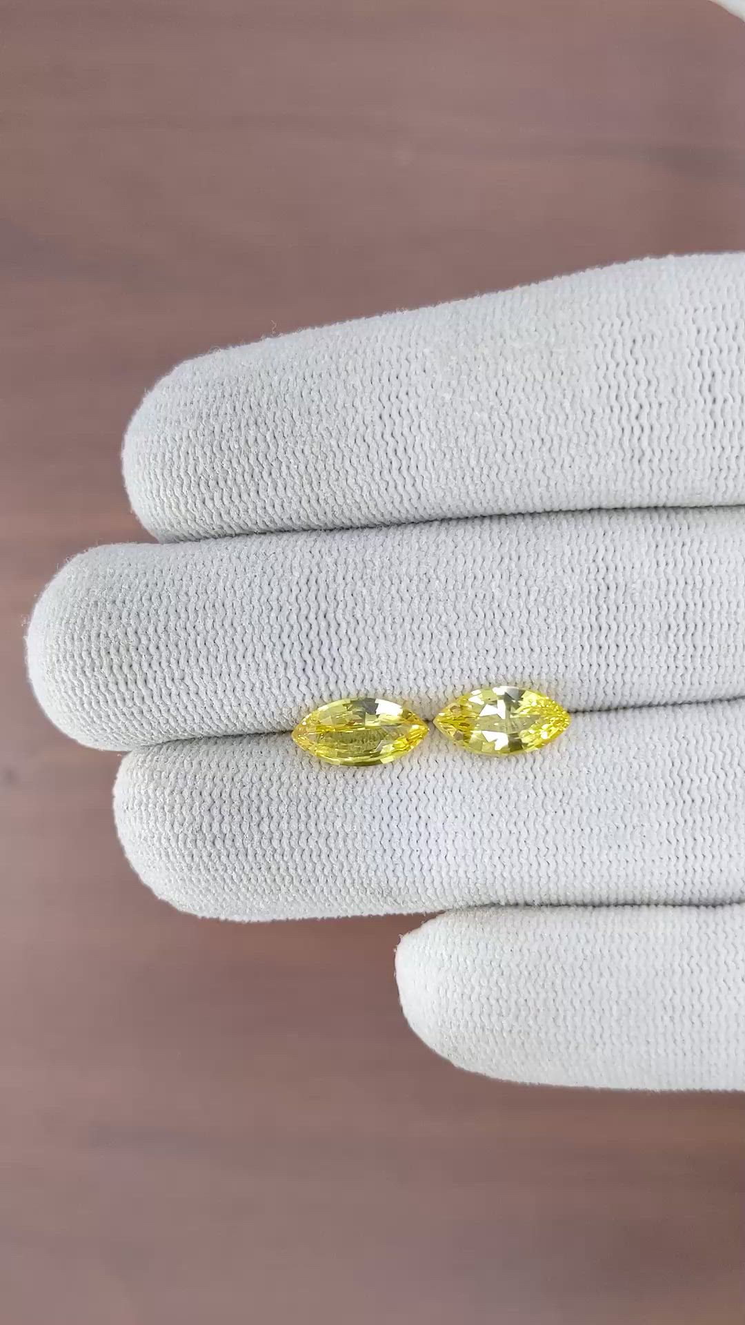 2.90&nbsp;Ct.Tw.Total Carat Weight Yellow Sapphire Pair from Ceylon (Sri Lanka) Size Video