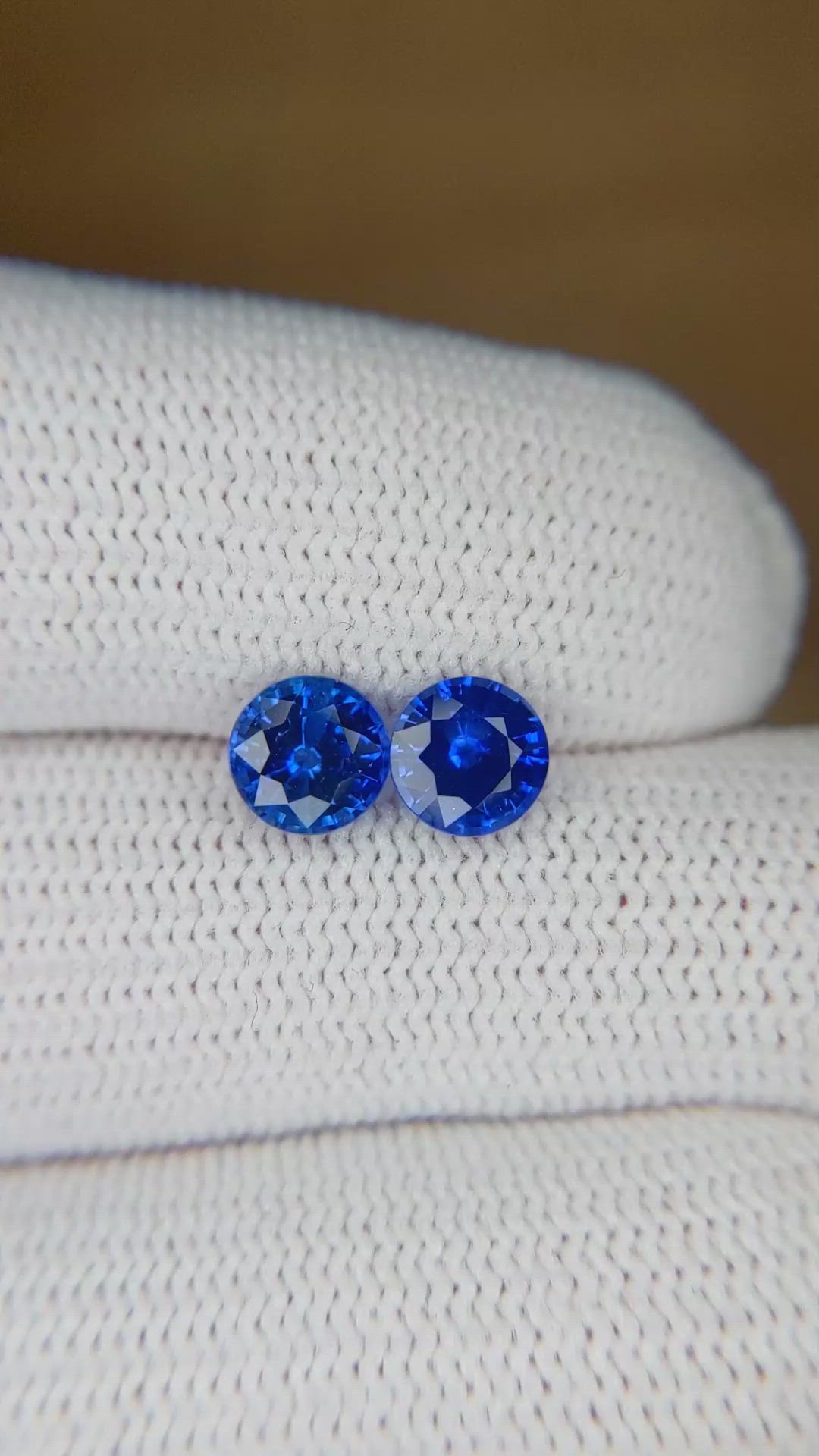 1.90&nbsp;Ct.Tw.Total Carat Weight Blue Sapphire Pair from Ceylon (Sri Lanka) Size Video