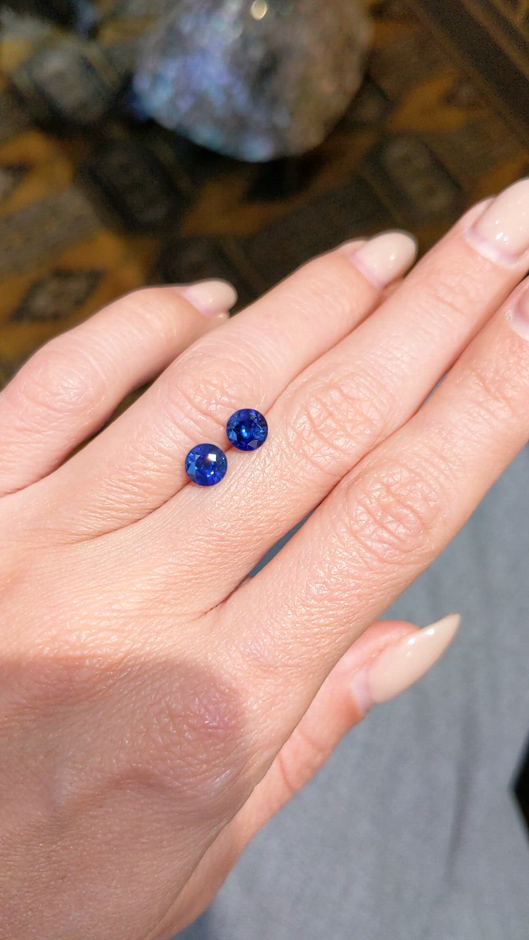 1.80&nbsp;Ct.Tw.Total Carat Weight Blue Sapphire Pair from Ceylon (Sri Lanka) Size Video