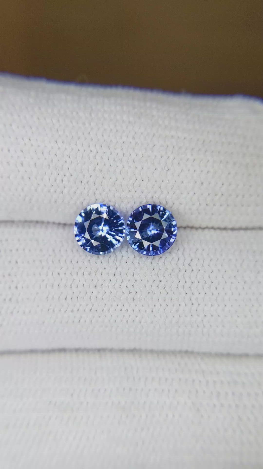 1.74&nbsp;Ct.Tw.Total Carat Weight Blue Sapphire Pair from Ceylon (Sri Lanka) Size Video
