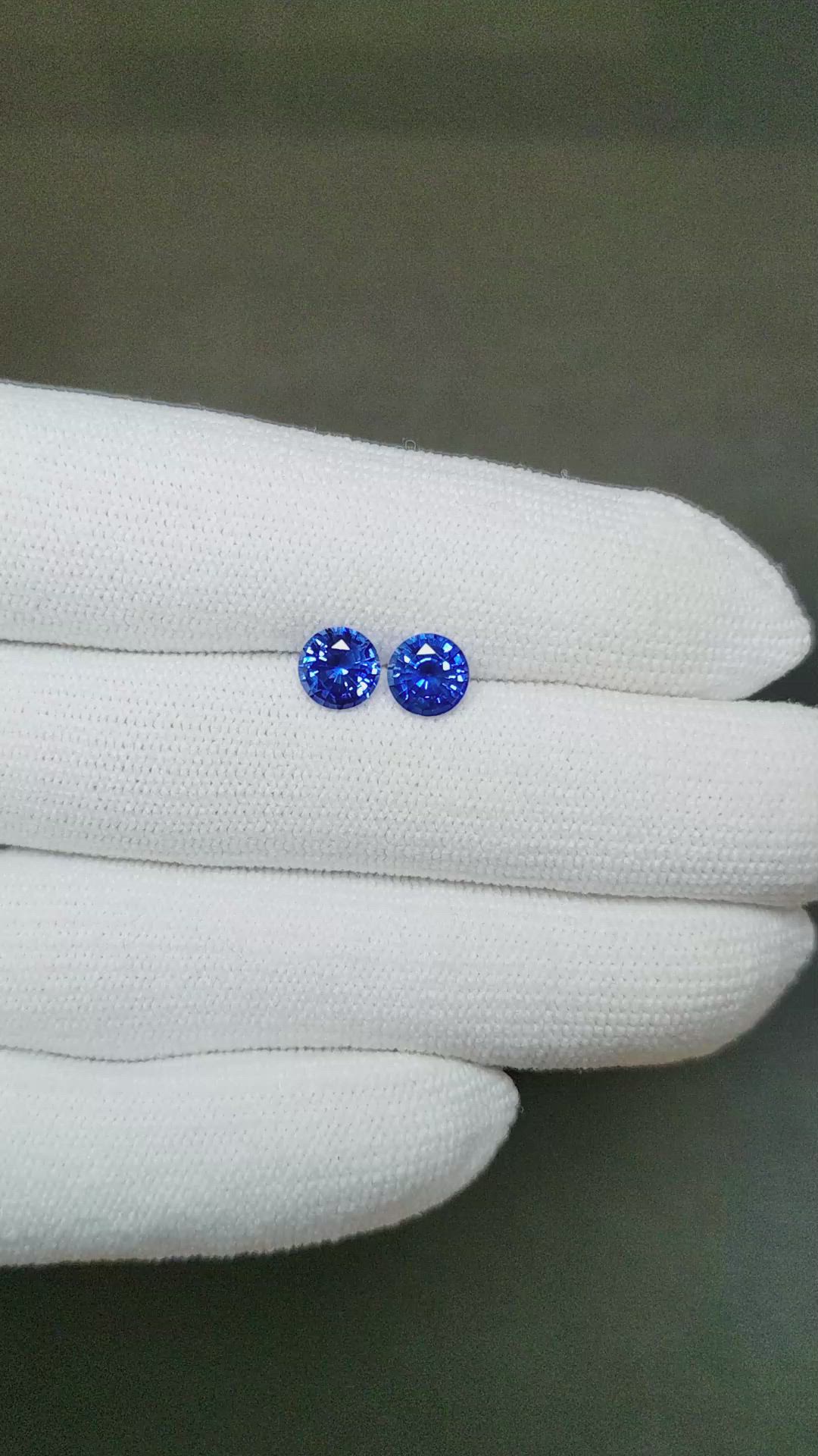2.07&nbsp;Ct.Tw.Total Carat Weight Blue Sapphire Pair from Ceylon (Sri Lanka) Size Video