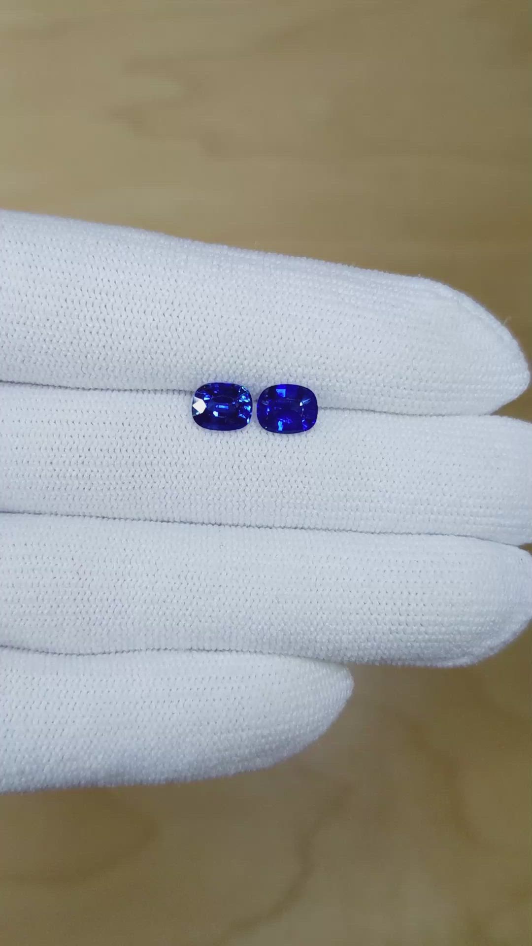 2.19&nbsp;Ct.Tw.Total Carat Weight Blue Sapphire Pair from Ceylon (Sri Lanka) Size Video