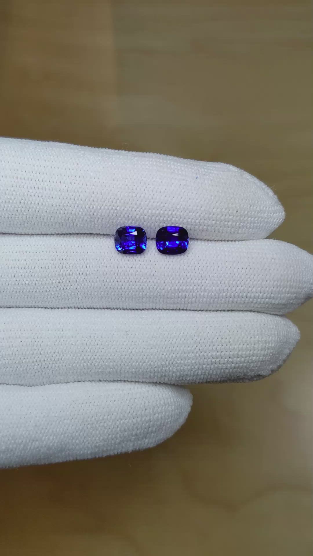 2.17&nbsp;Ct.Tw.Total Carat Weight Blue Sapphire Pair from Ceylon (Sri Lanka) Size Video