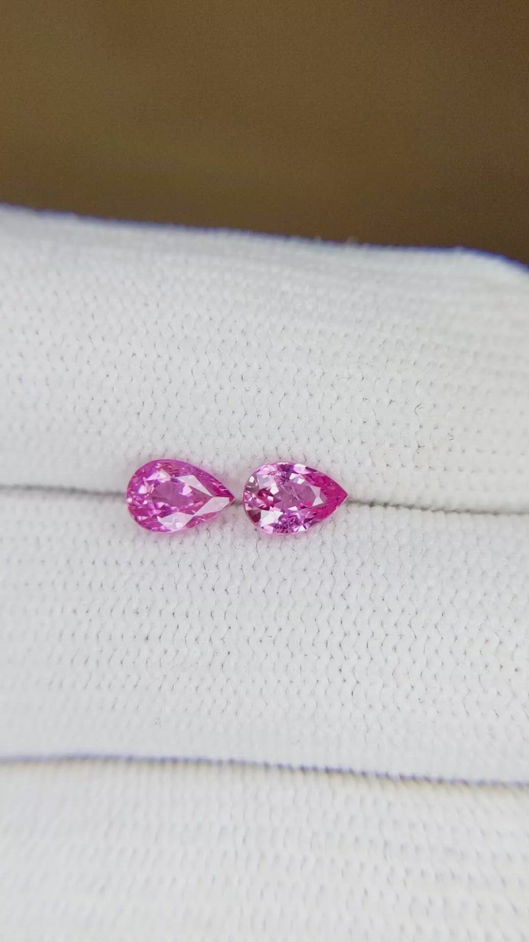 1.15&nbsp;Ct.Tw.Total Carat Weight Pink Sapphire Pair from Ceylon (Sri Lanka) Size Video