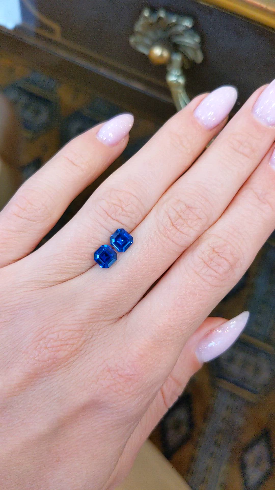 1.87&nbsp;Ct.Tw.Total Carat Weight Blue Sapphire Pair from Ceylon (Sri Lanka) Size Video