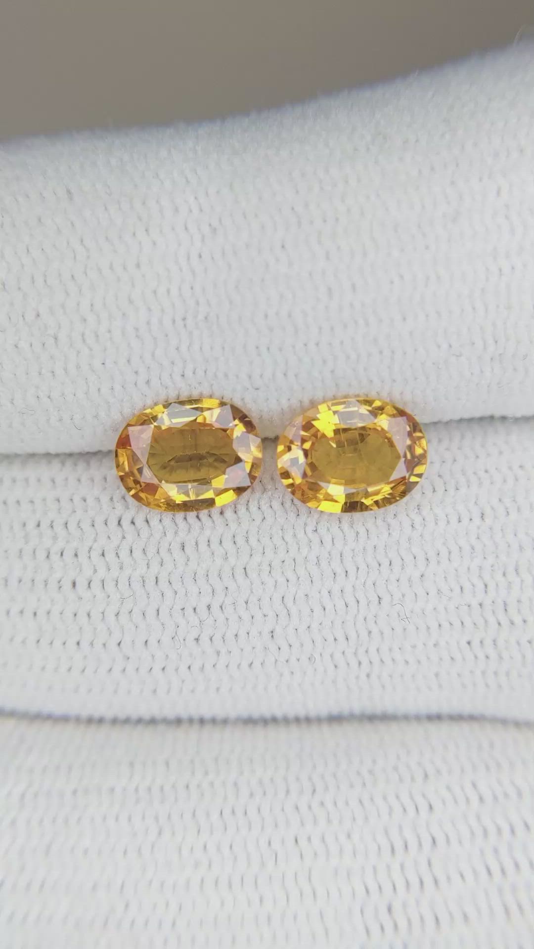 2.87 Ct.Tw.Total Carat Weight Yellowish Orange Sapphire Pair from Ceylon (Sri Lanka) Size Video
