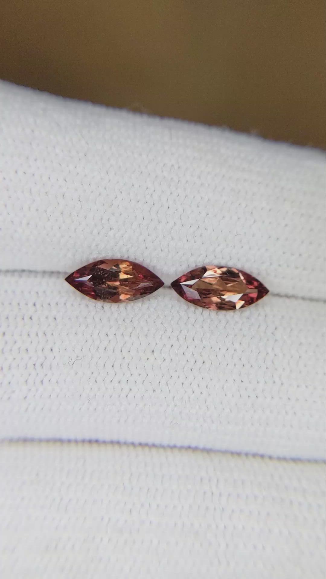 1.43&nbsp;Ct.Tw.Total Carat Weight Reddish Pink Sapphire Pair from Mozambique Size Video