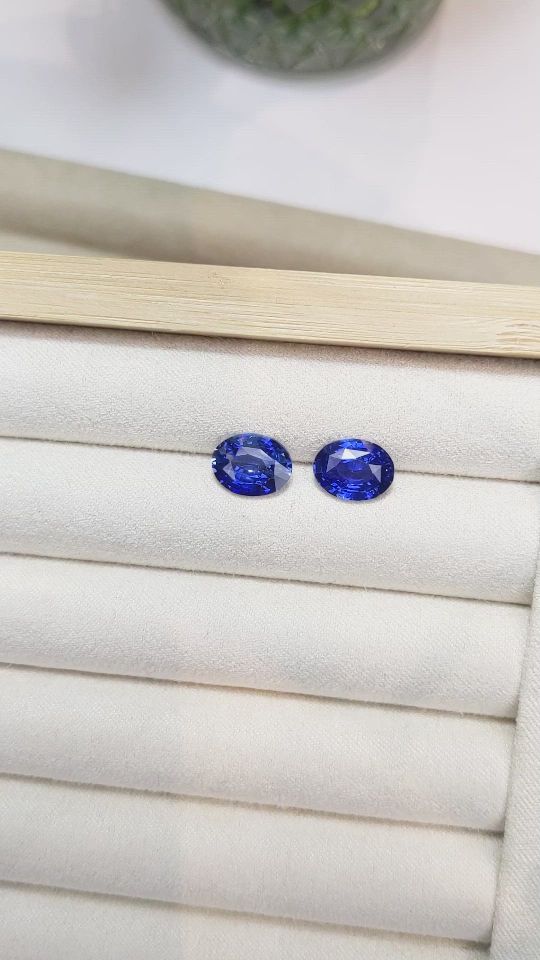 6.17&nbsp;Ct.Tw.Total Carat Weight Blue Sapphire Pair from Ceylon (Sri Lanka) Size Video