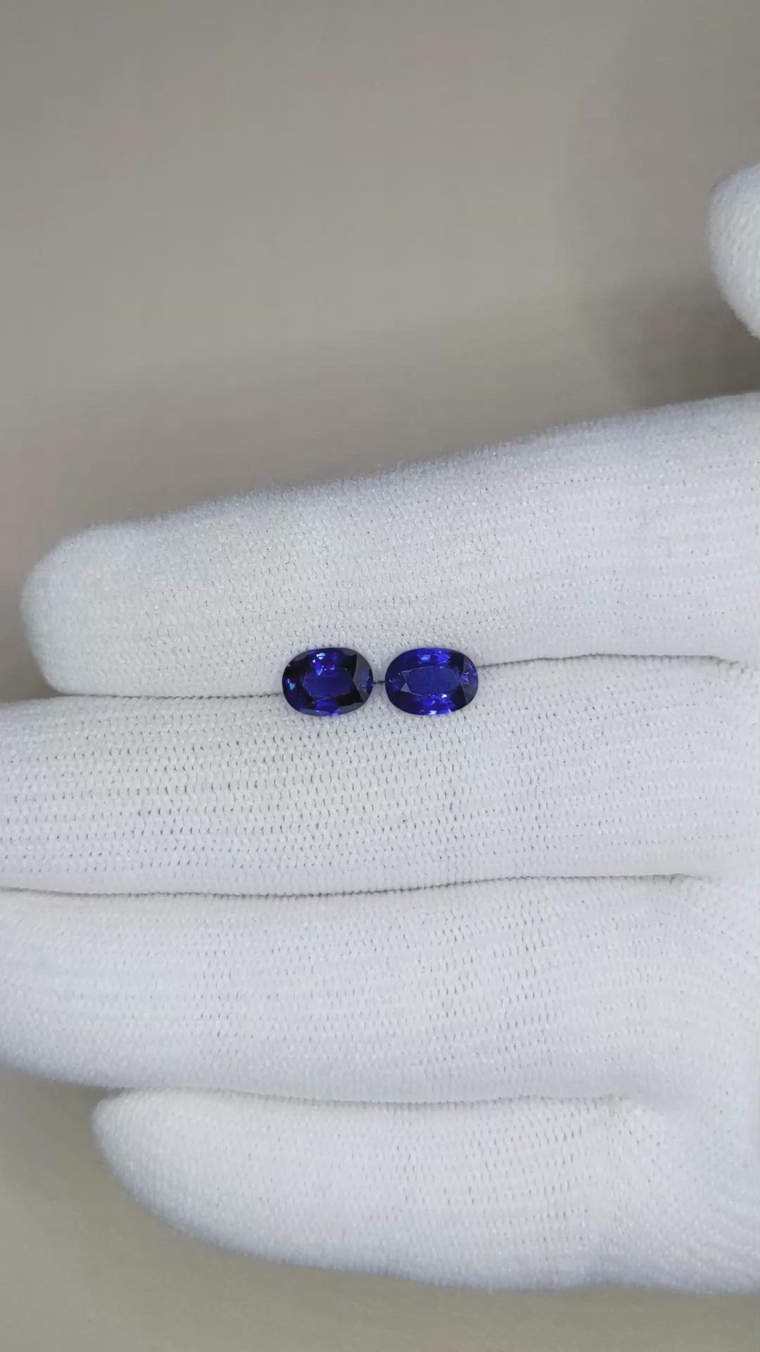 2.17&nbsp;Ct.Tw.Total Carat Weight Blue Sapphire Pair from Ceylon (Sri Lanka) Size Video
