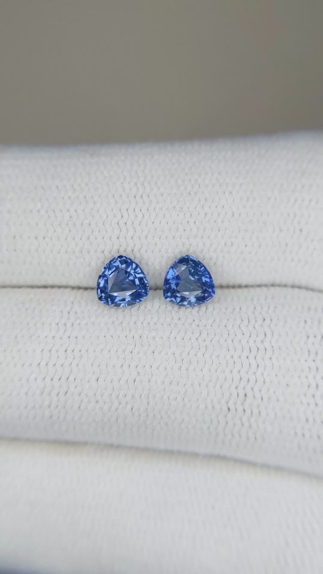 1.22 Ct.Tw.Total Carat Weight Blue Sapphire Pair from Ceylon (Sri Lanka) Size Video