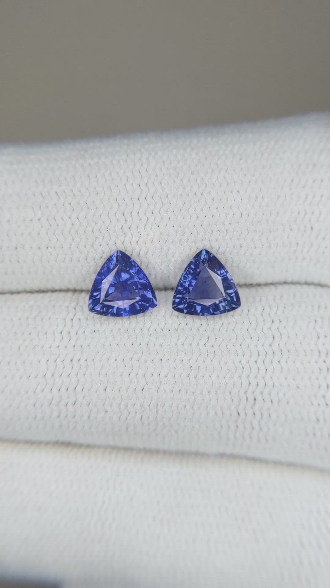 1.67 Ct.Tw.Total Carat Weight Blue Sapphire Pair from Ceylon (Sri Lanka) Size Video