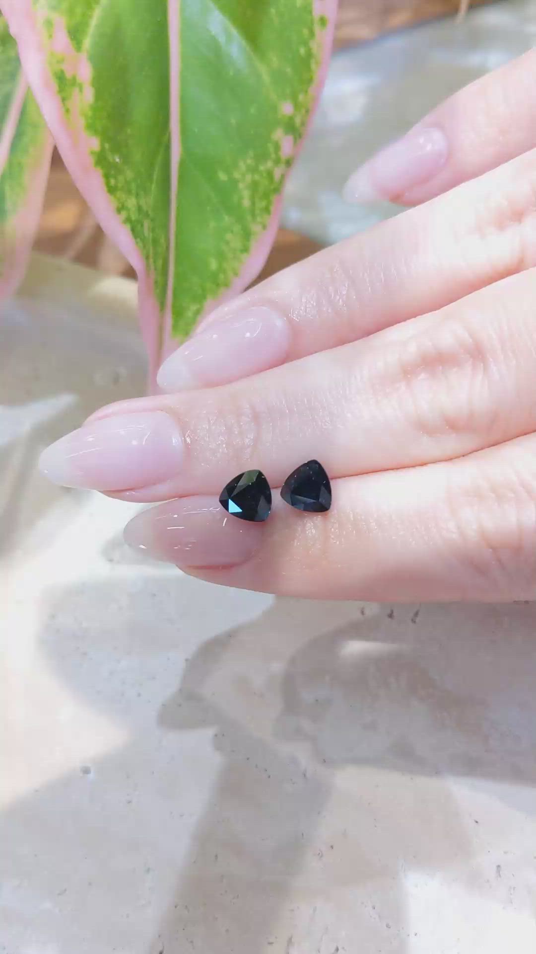 3.07&nbsp;Ct.Tw.Total Carat Weight Greenish Blue Sapphire Pair from Ceylon (Sri Lanka) Size Video