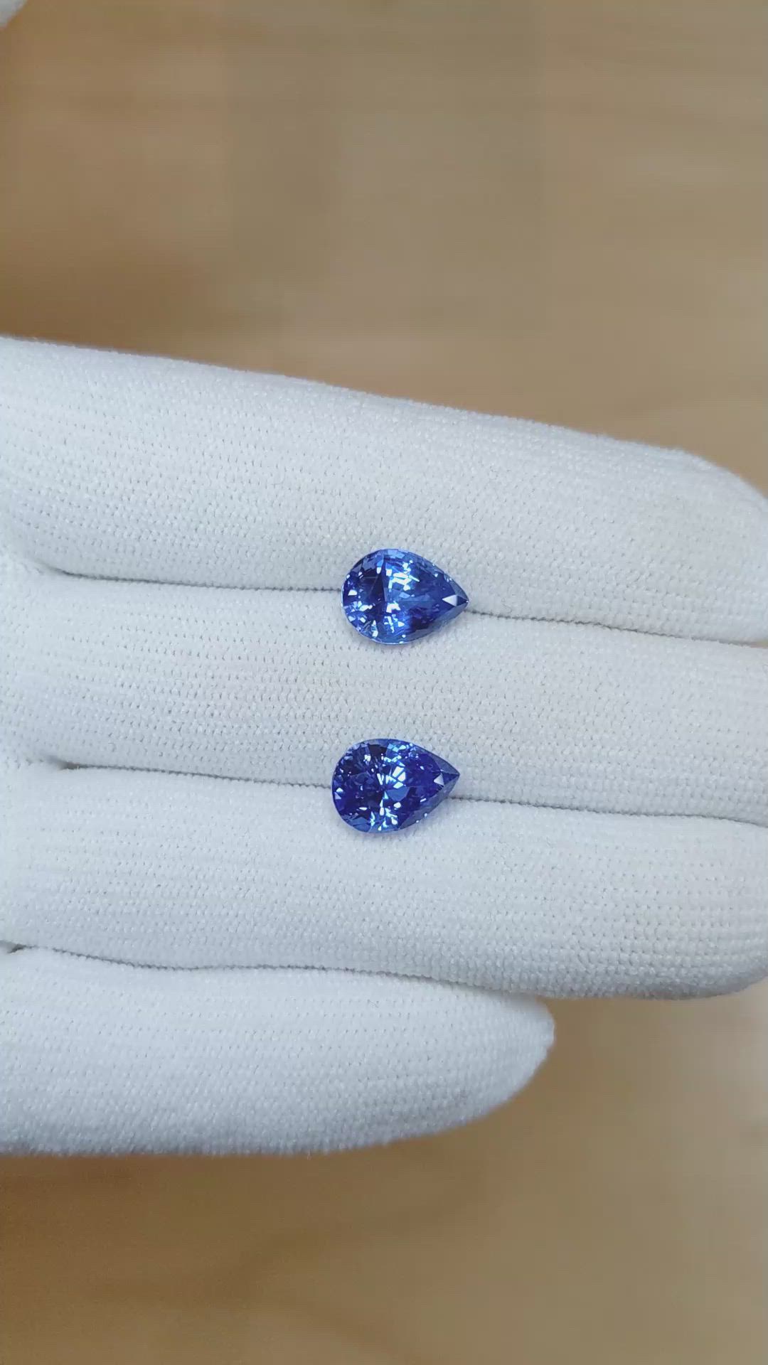 7.20&nbsp;Ct.Tw.Total Carat Weight Blue Sapphire Pair from Ceylon (Sri Lanka) Size Video