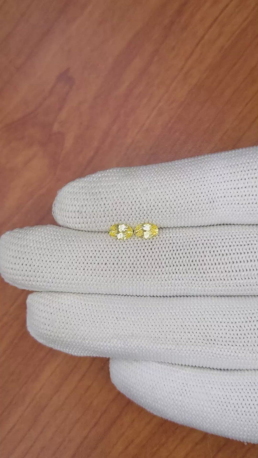 0.93 Ct.Tw.Total Carat Weight Yellow Sapphire Pair from Ceylon (Sri Lanka) Size Video