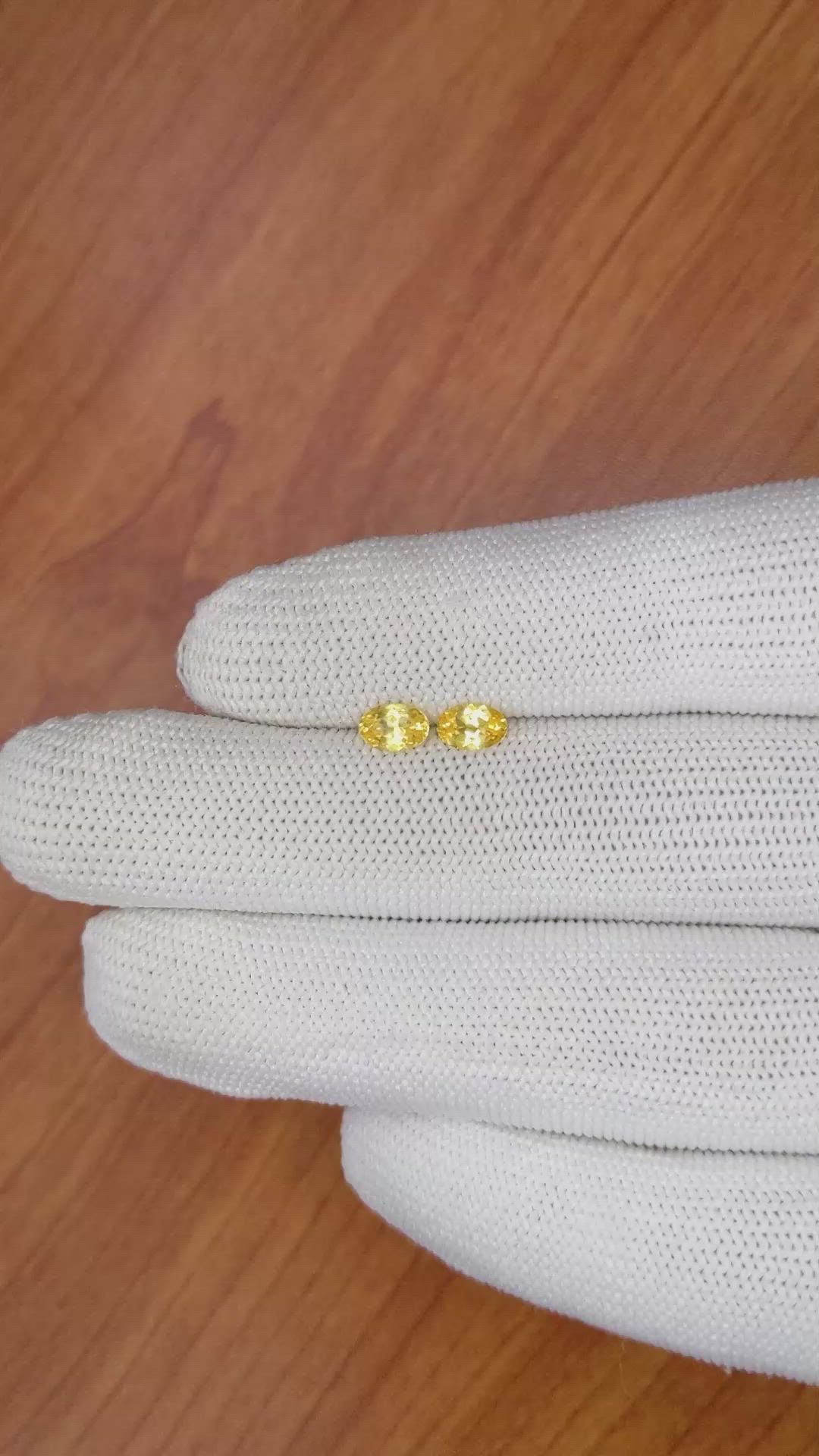 0.94 Ct.Tw.Total Carat Weight Yellowish Orange Sapphire Pair from Ceylon (Sri Lanka) Size Video
