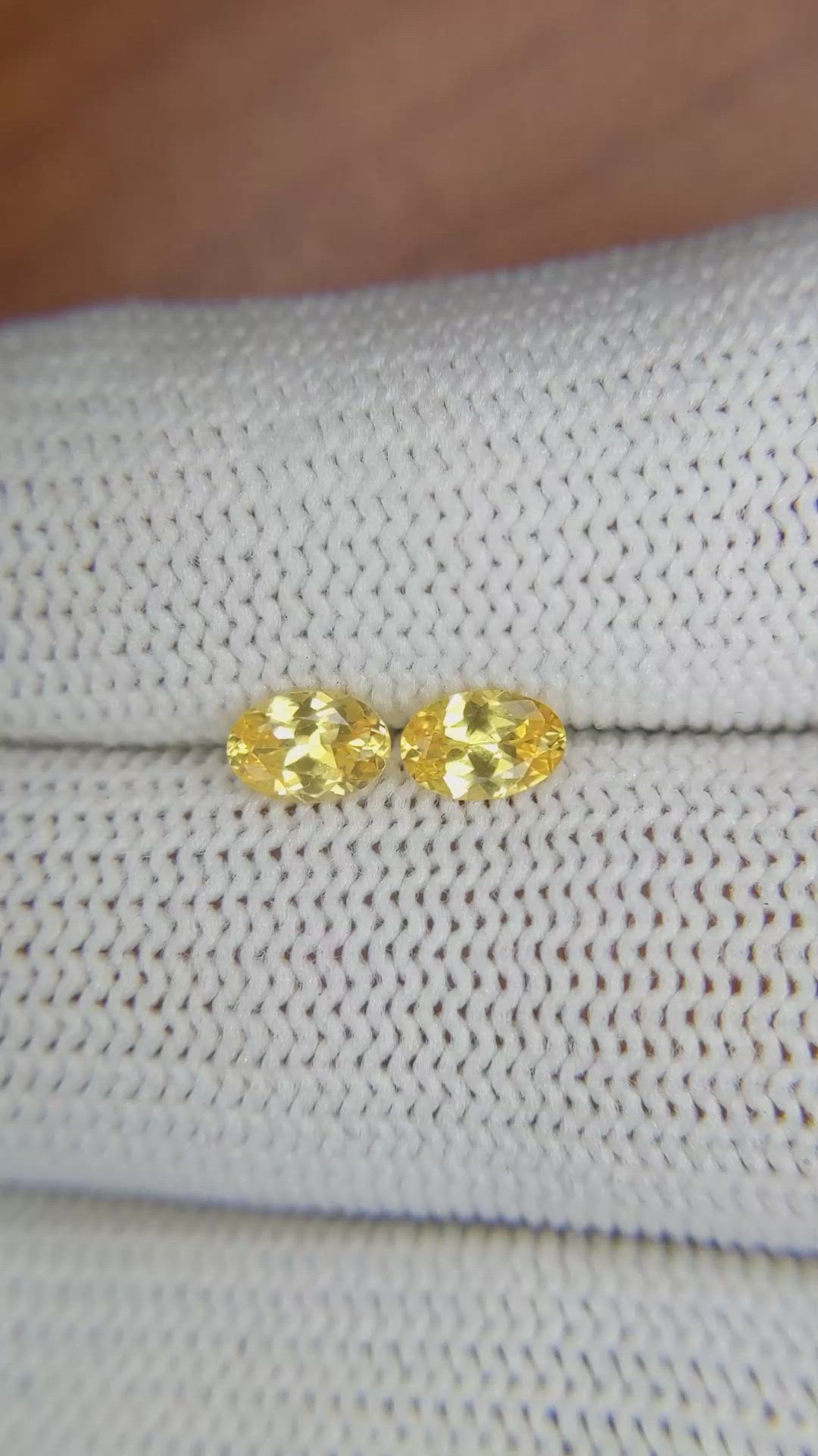 0.94 Ct.Tw.Total Carat Weight Yellowish Orange Sapphire Pair from Ceylon (Sri Lanka) Size Video