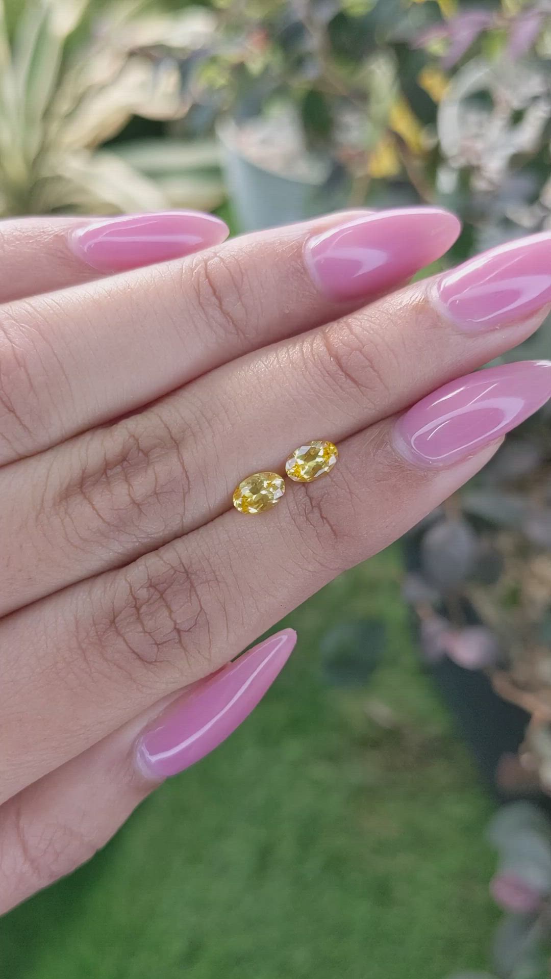 0.94 Ct.Tw.Total Carat Weight Yellowish Orange Sapphire Pair from Ceylon (Sri Lanka) Size Video