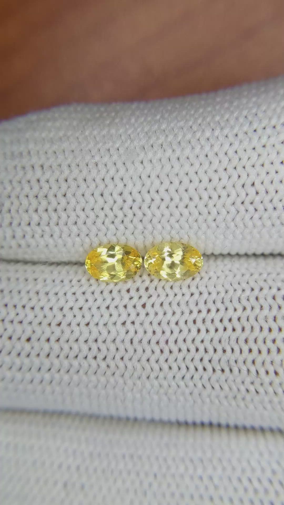 1.06 Ct.Tw.Total Carat Weight Yellow Sapphire Pair from Ceylon (Sri Lanka) Size Video
