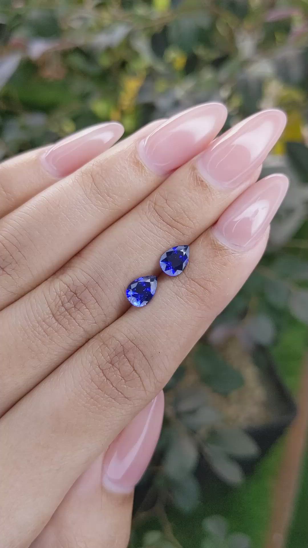 1.74&nbsp;Ct.Tw.Total Carat Weight Blue Sapphire Pair from Ceylon (Sri Lanka) Size Video