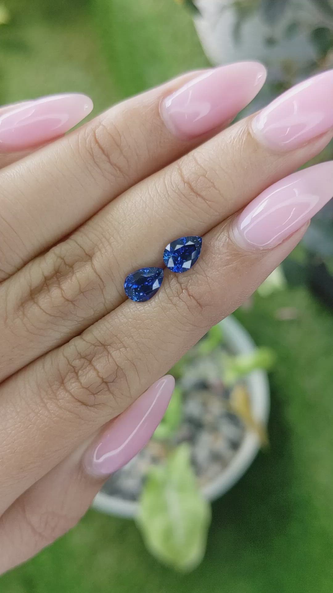 2.02&nbsp;Ct.Tw.Total Carat Weight Blue Sapphire Pair from Ceylon (Sri Lanka) Size Video