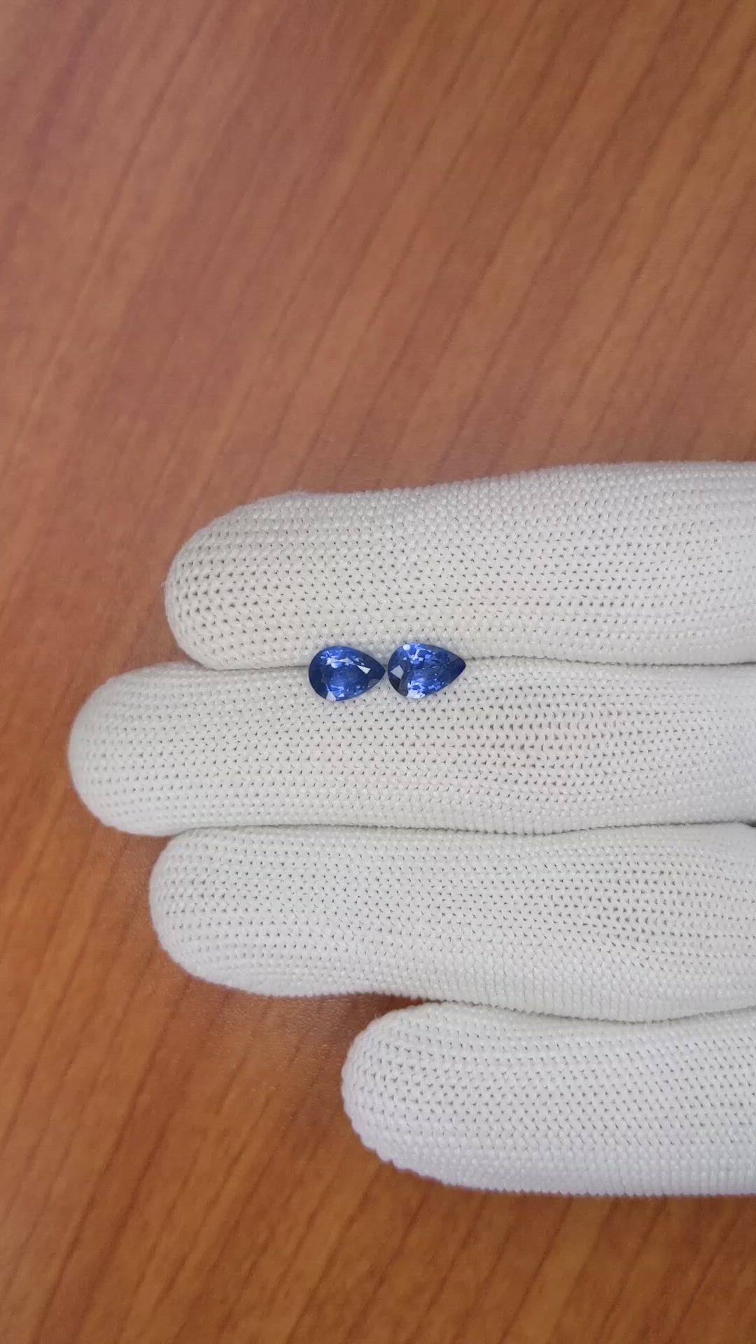 1.79&nbsp;Ct.Tw.Total Carat Weight Blue Sapphire Pair from Ceylon (Sri Lanka) Size Video