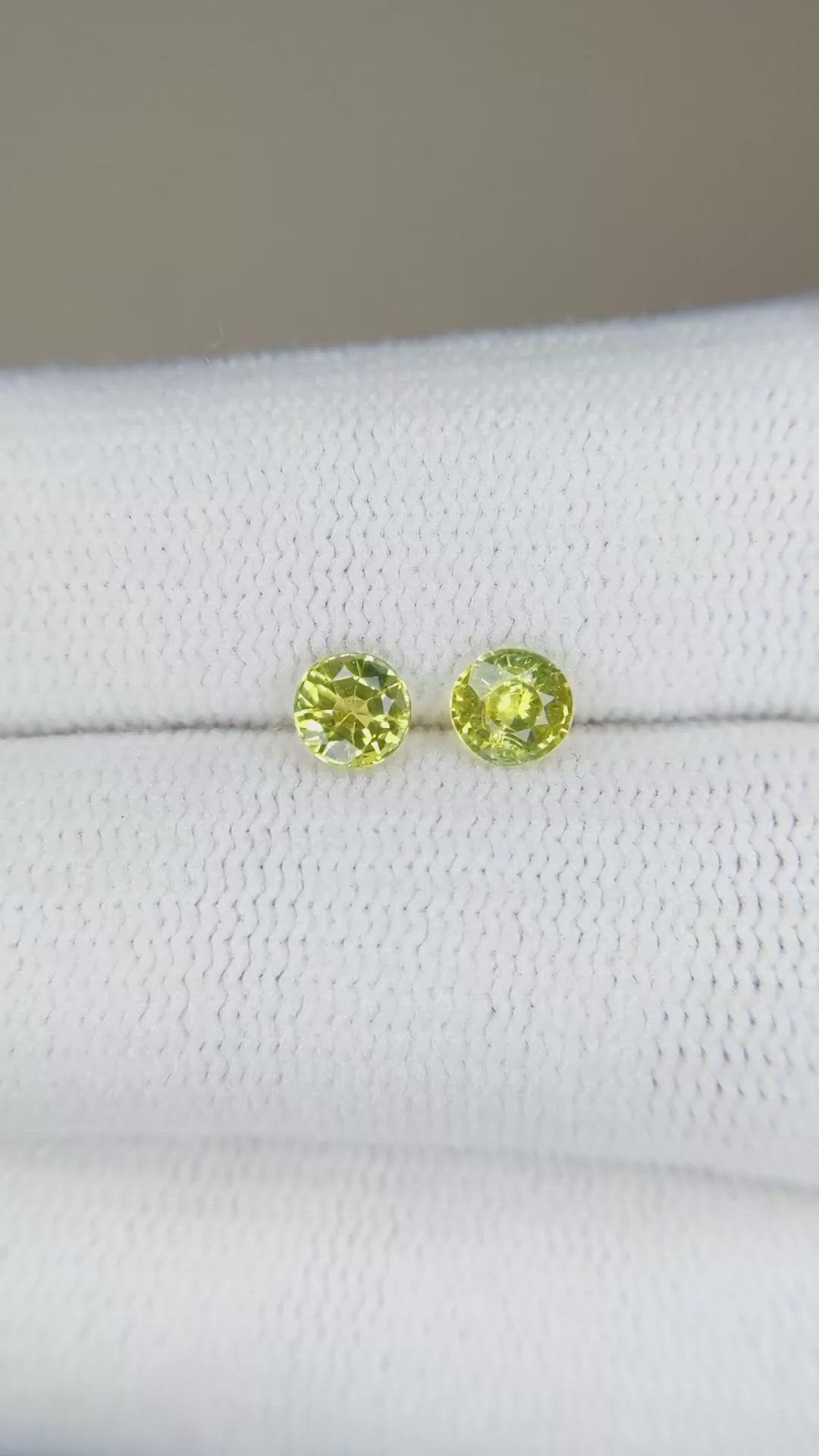 0.74&nbsp;Ct.Tw.Total Carat Weight Greenish Yellow Sapphire Pair from Ceylon (Sri Lanka) Size Video