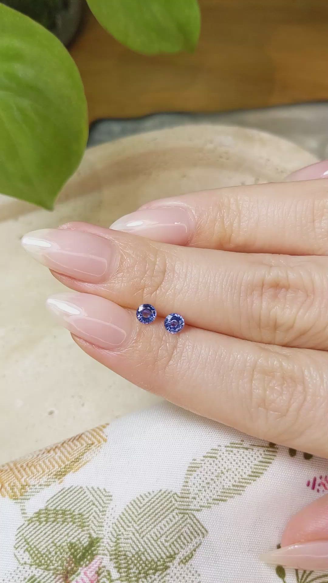 0.60&nbsp;Ct.Tw.Total Carat Weight Blue Sapphire Pair from Ceylon (Sri Lanka) Size Video