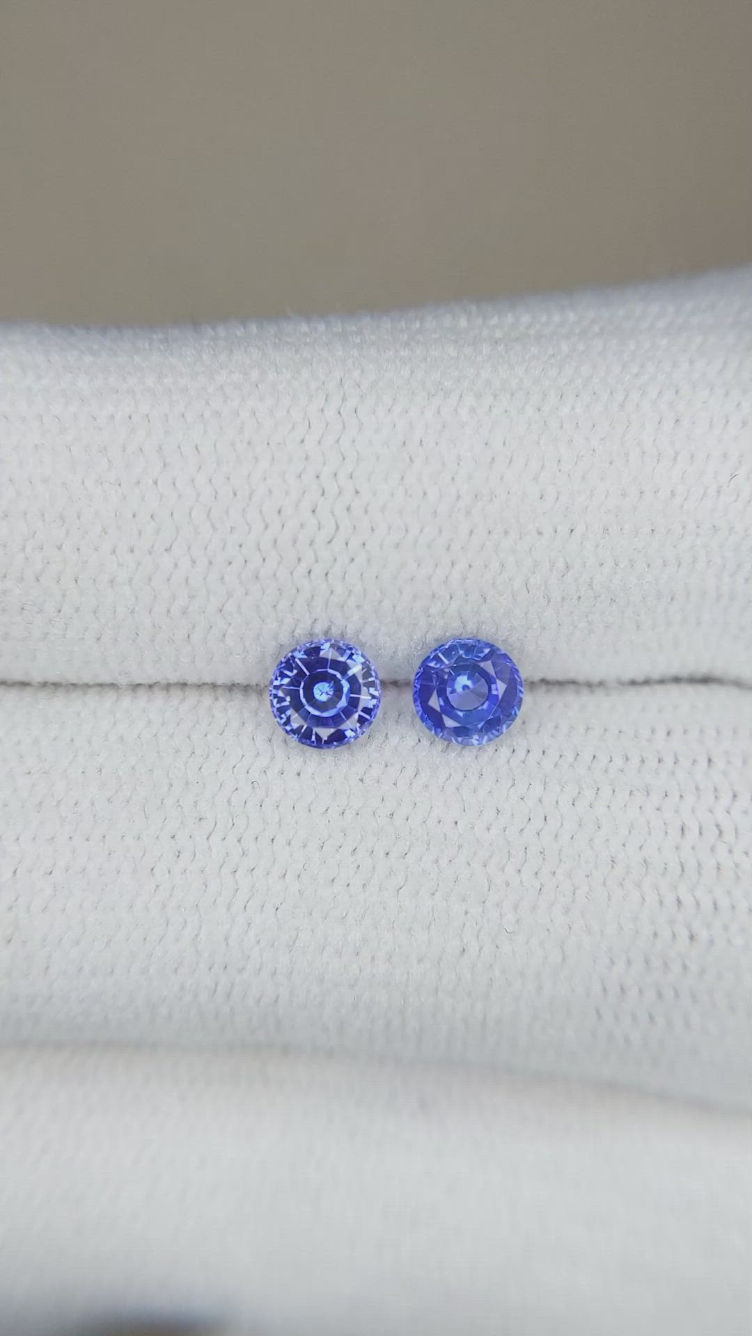 0.78&nbsp;Ct.Tw.Total Carat Weight Blue Sapphire Pair from Ceylon (Sri Lanka) Size Video