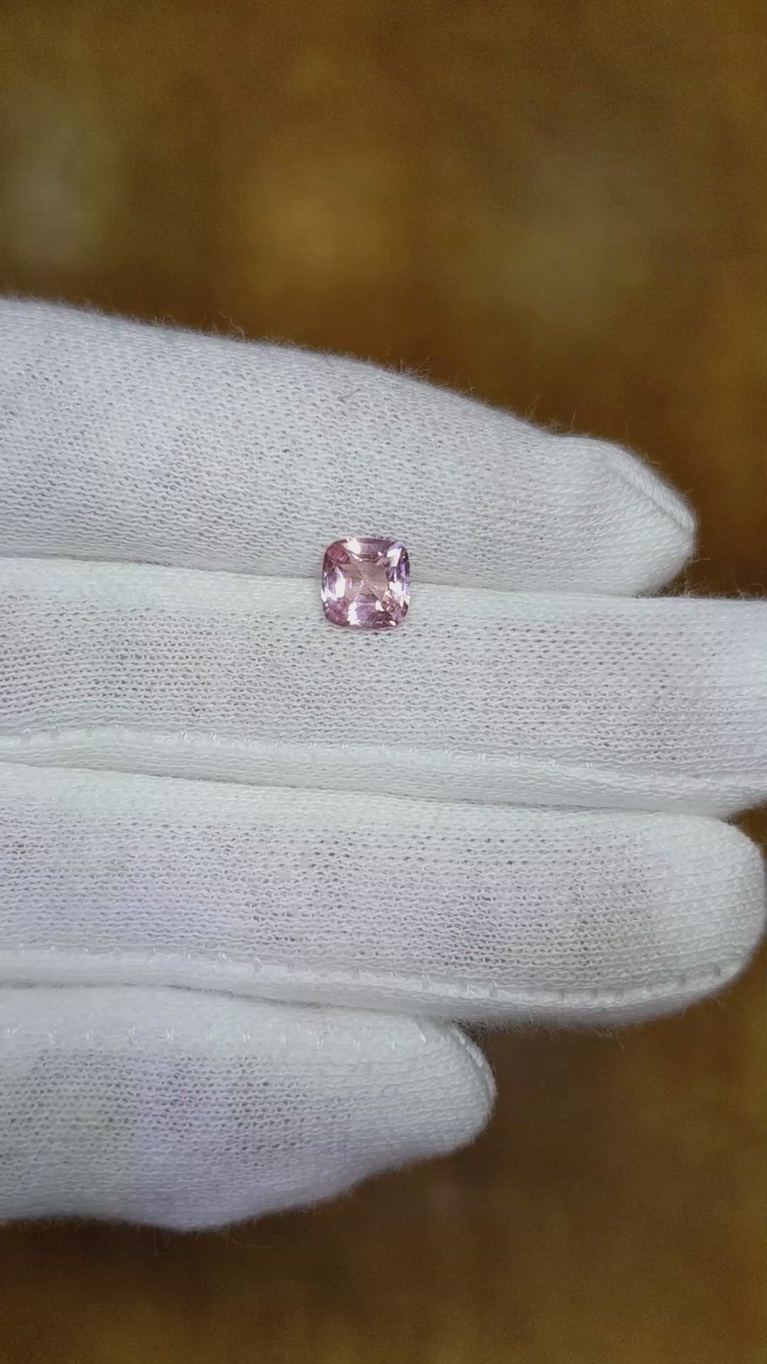 1.11 Ct. Padparadscha Sapphire from Ceylon (Sri Lanka) Size Video
